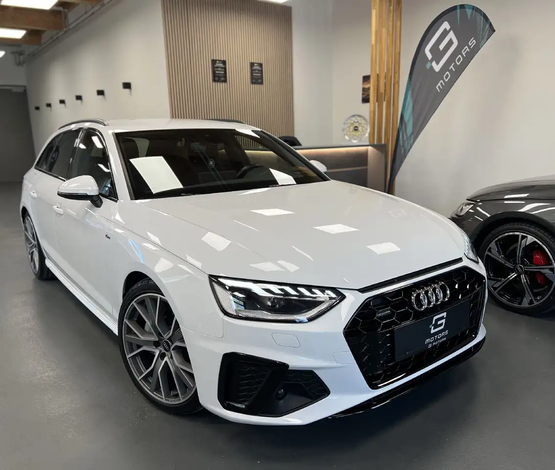 Audi A4 40 2.0 TFSI Q IBIS BLACK MATRIX AHK STDHZ — photo 1 of 40