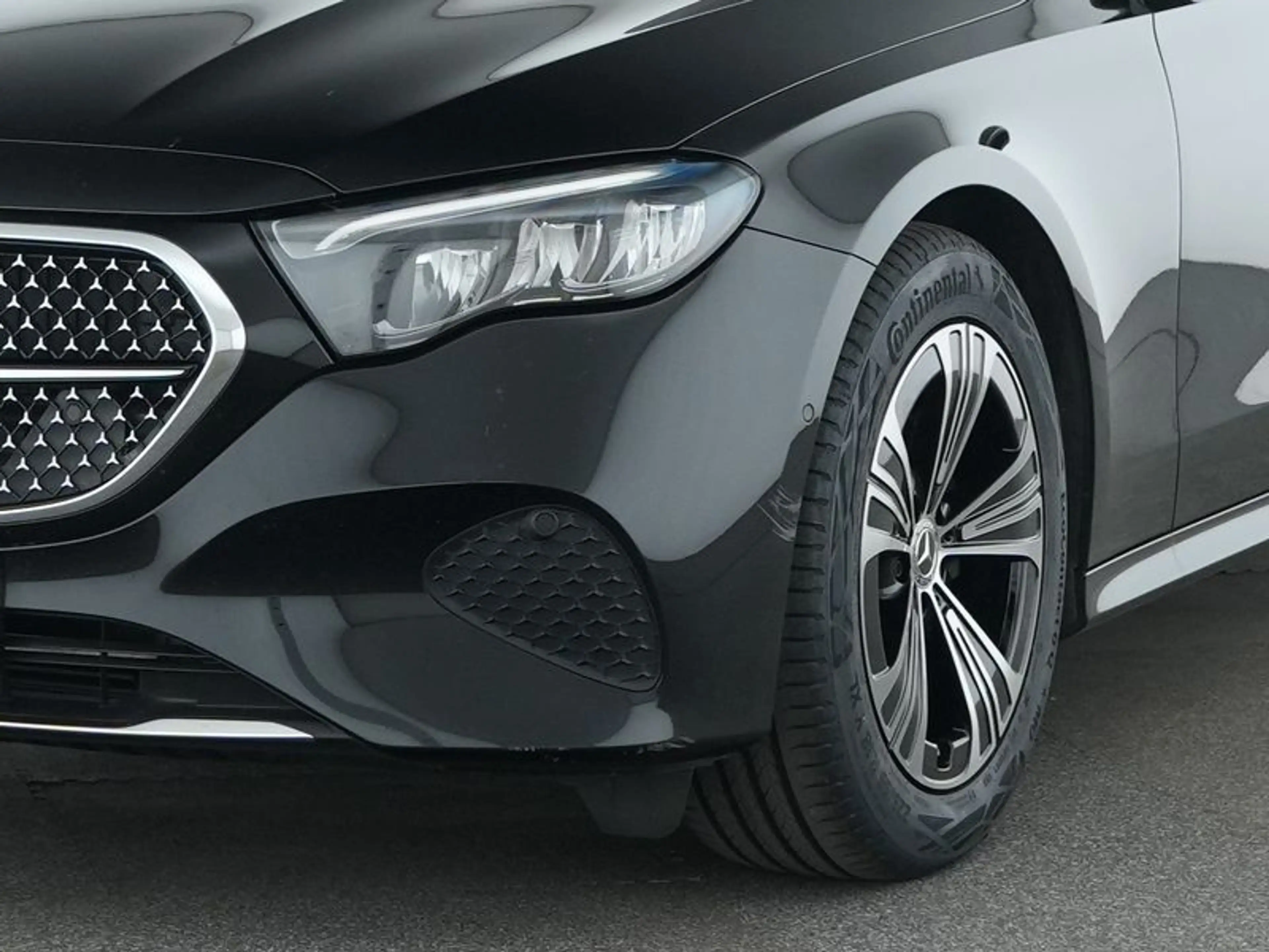 Mercedes-Benz E 220 T d AVANTGARDE Advanced, AHK schw., Winter-Paket — photo 5