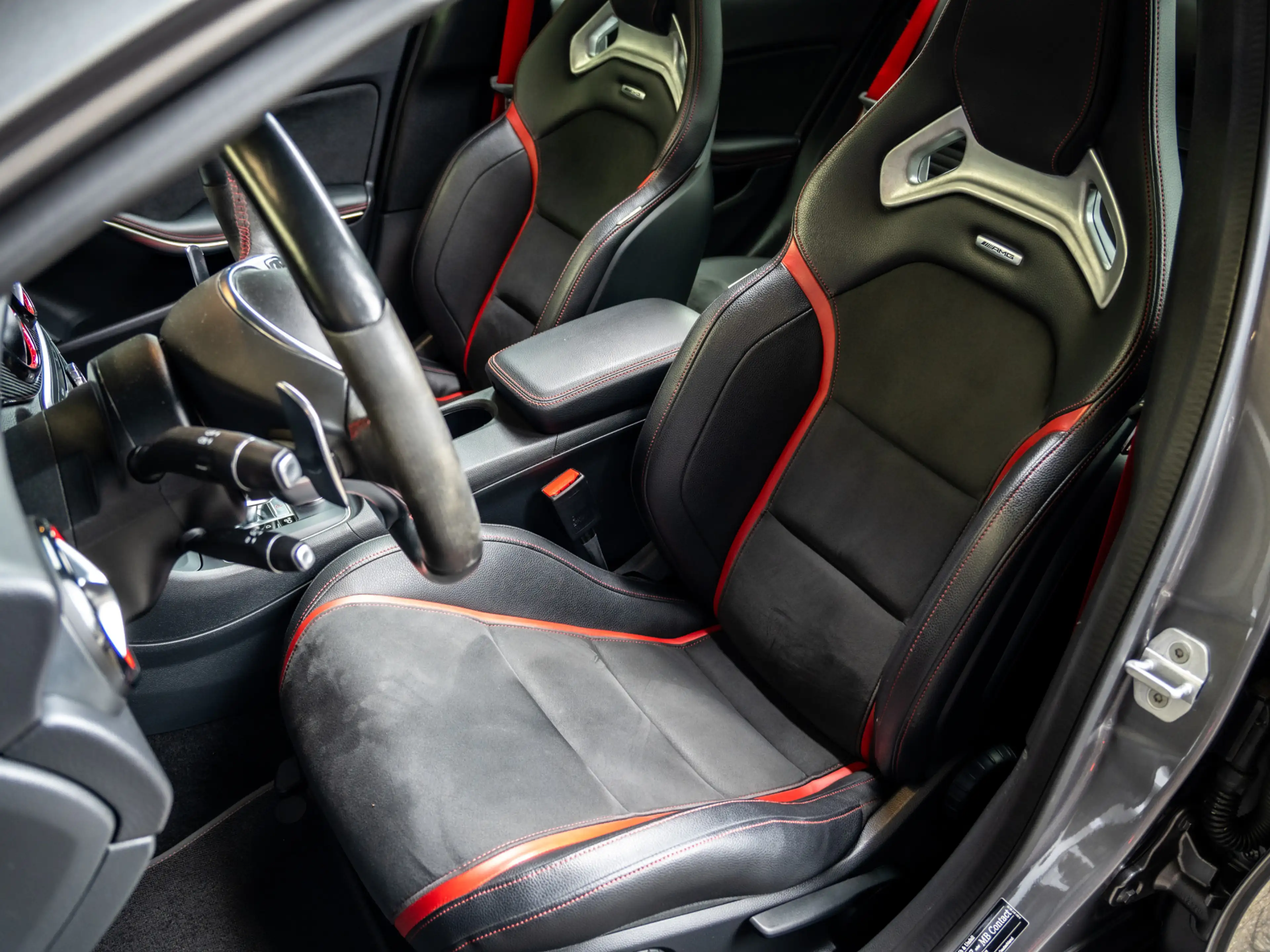 Mercedes-Benz GLA 45 AMG 4MATIC Aero pakket|sportuitlaat|carplay|bucket sea — photo 6