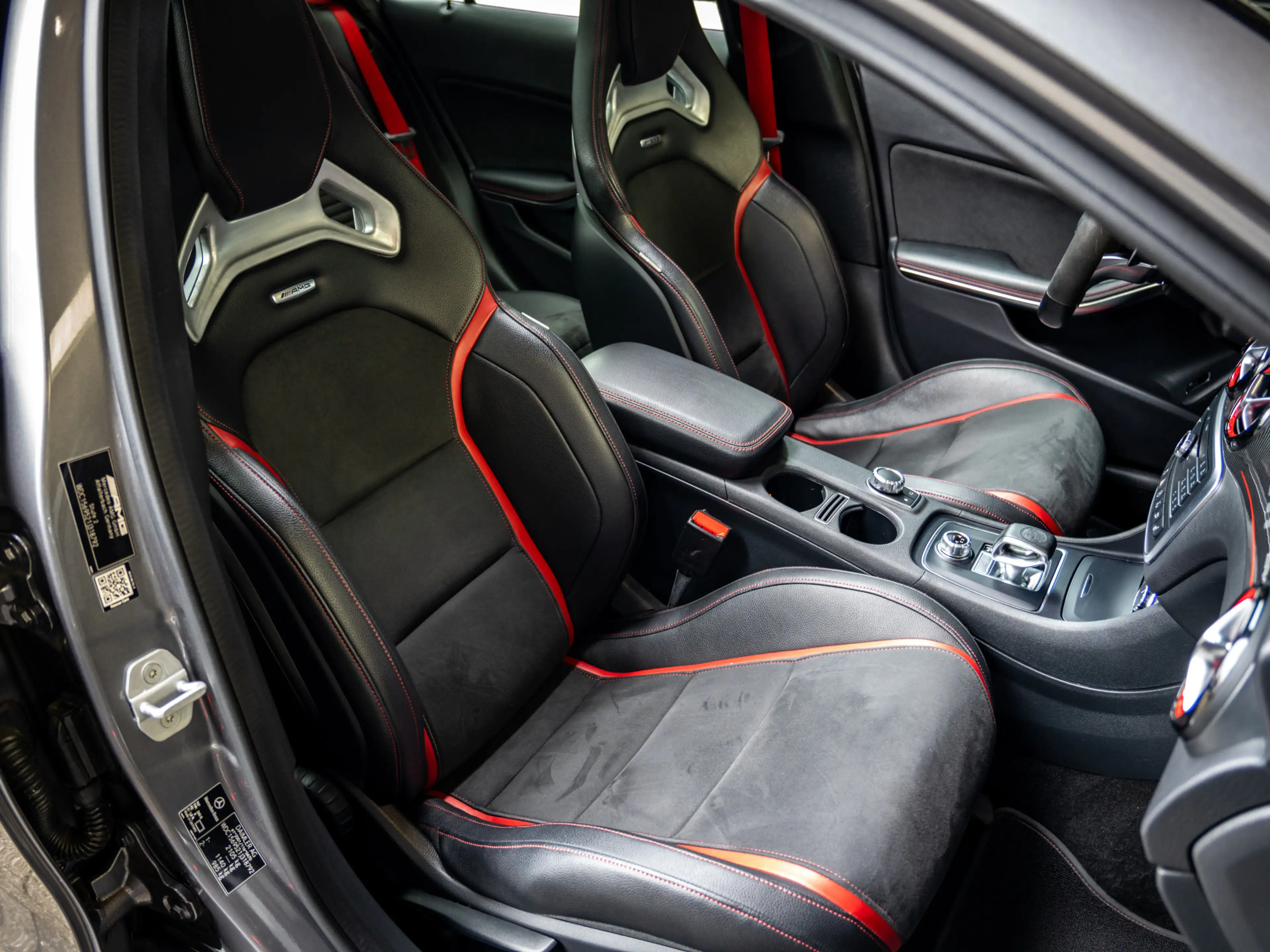 Mercedes-Benz GLA 45 AMG 4MATIC Aero pakket|sportuitlaat|carplay|bucket sea — photo 10