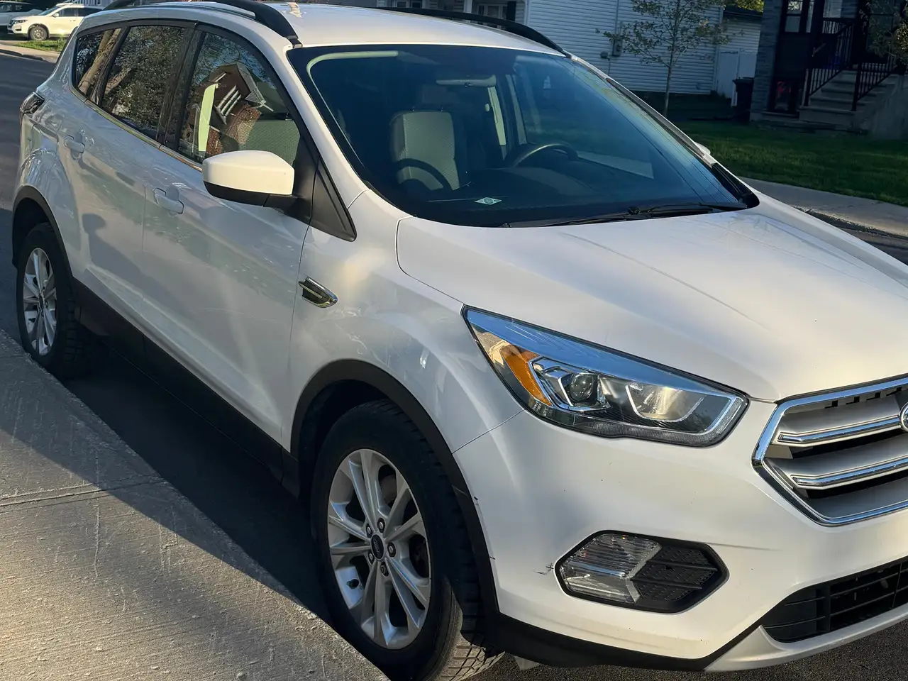 Ford Escape снимка Ford Escape