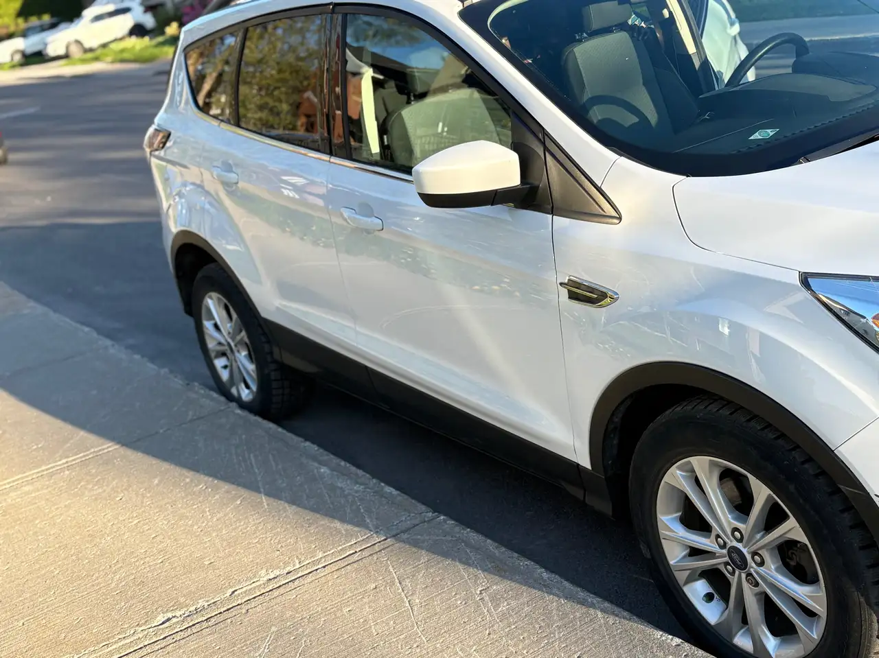 Ford Escape снимка Ford Escape