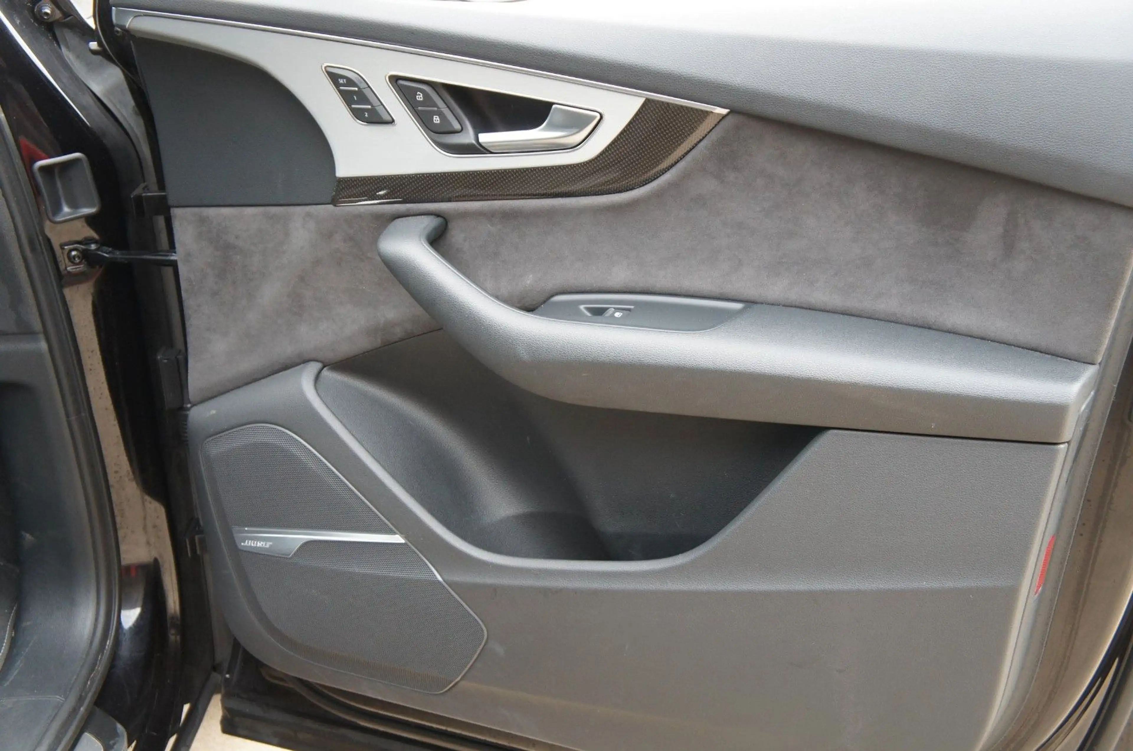 Audi SQ7 4.0 TDI Quattro HUD Pano 360° Bose 320KW Eu6 — photo 14