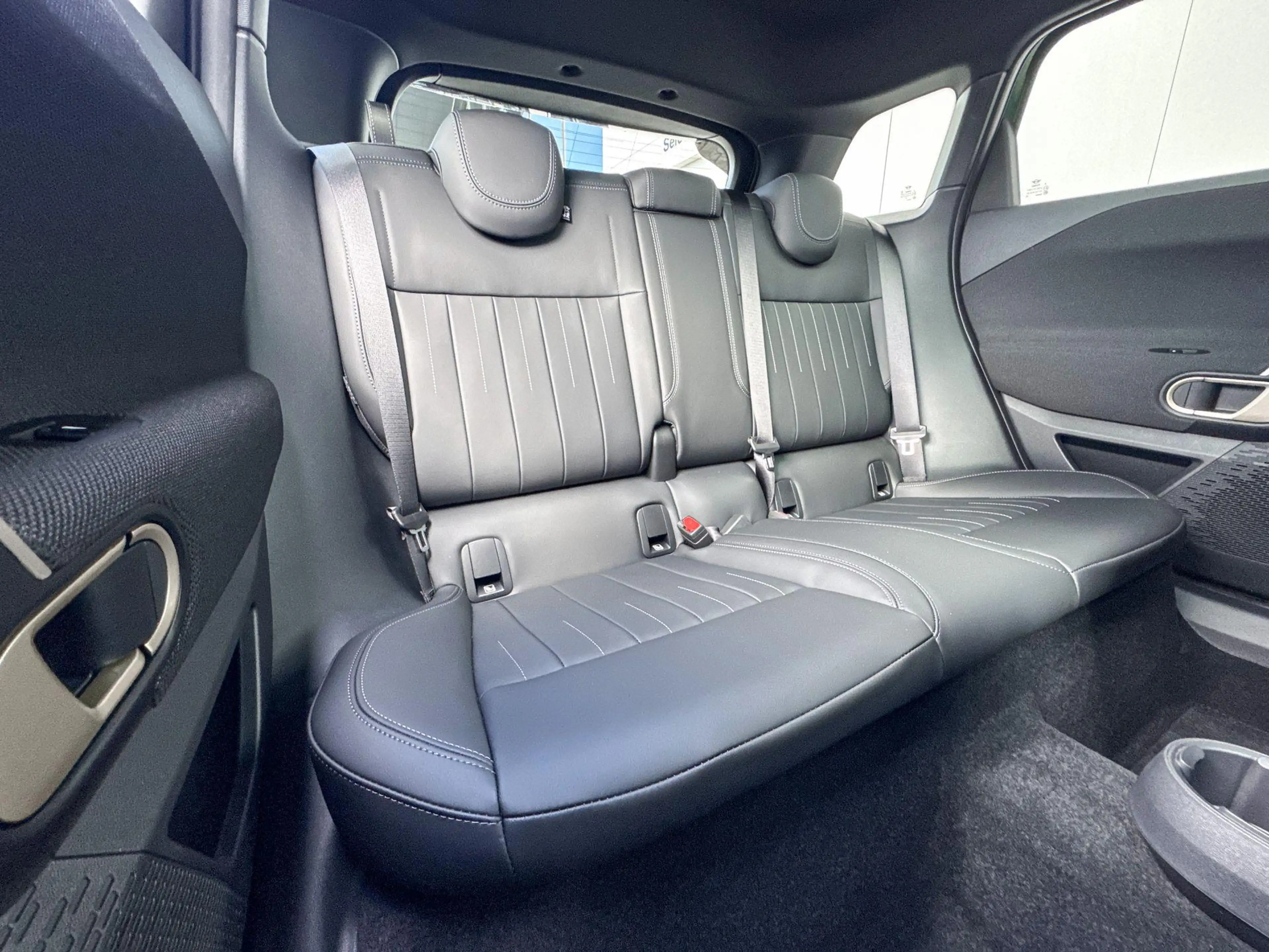 MINI Aceman SE Classic XL 54.2 kWh |  Pakket XL — photo 8