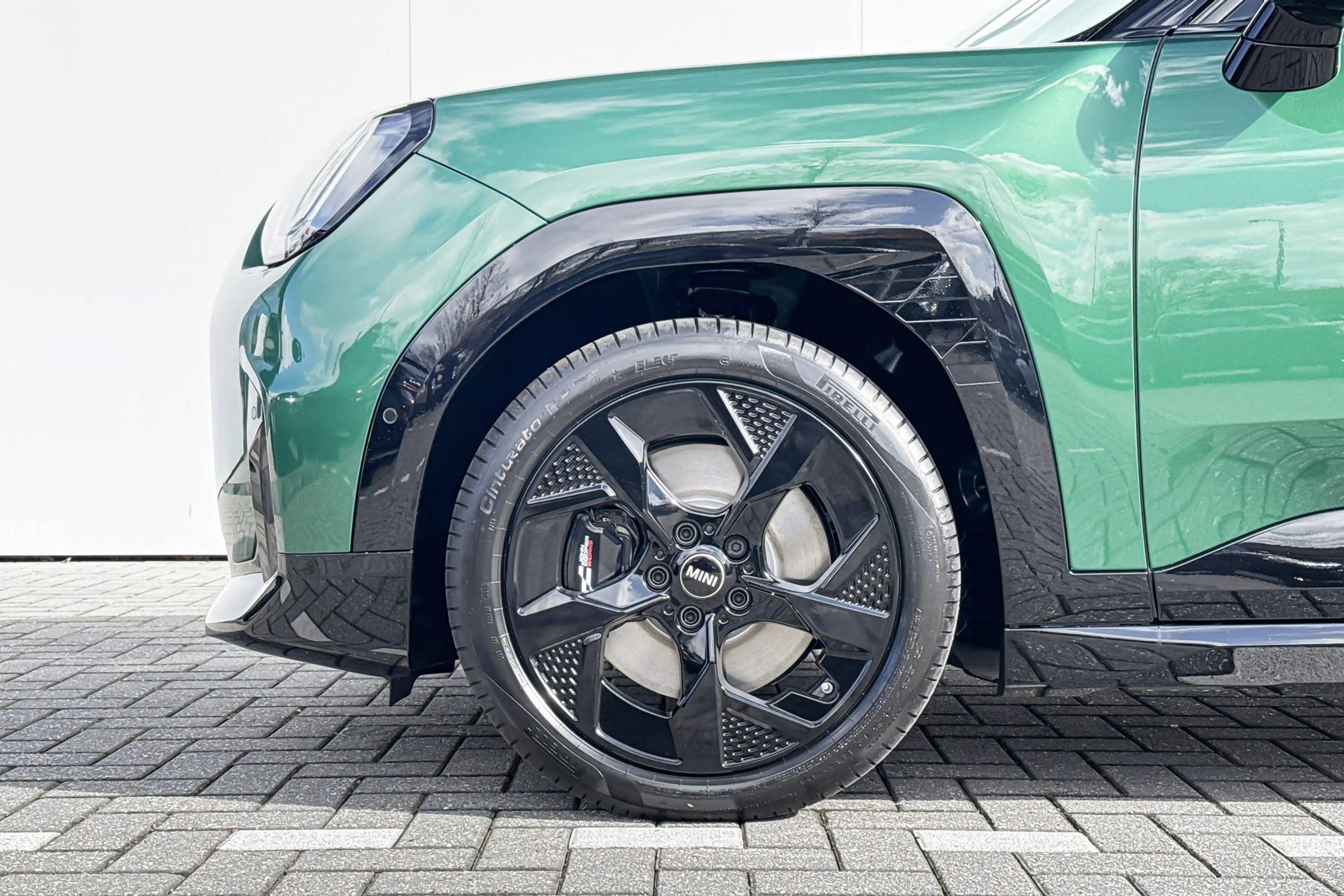 MINI Aceman SE Classic XL 54.2 kWh |  Pakket XL — photo 3