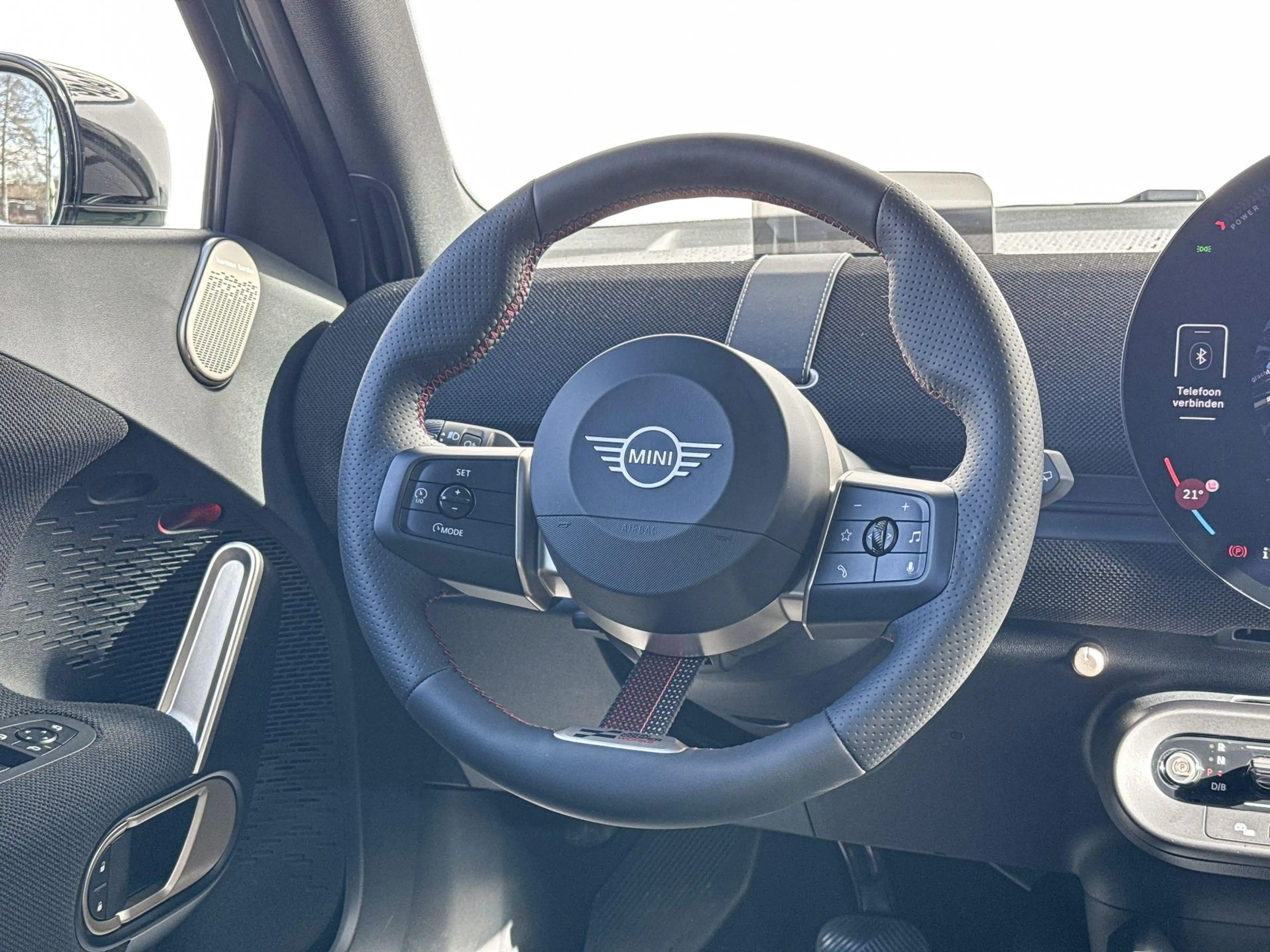 MINI Aceman SE Classic XL 54.2 kWh |  Pakket XL — photo 13