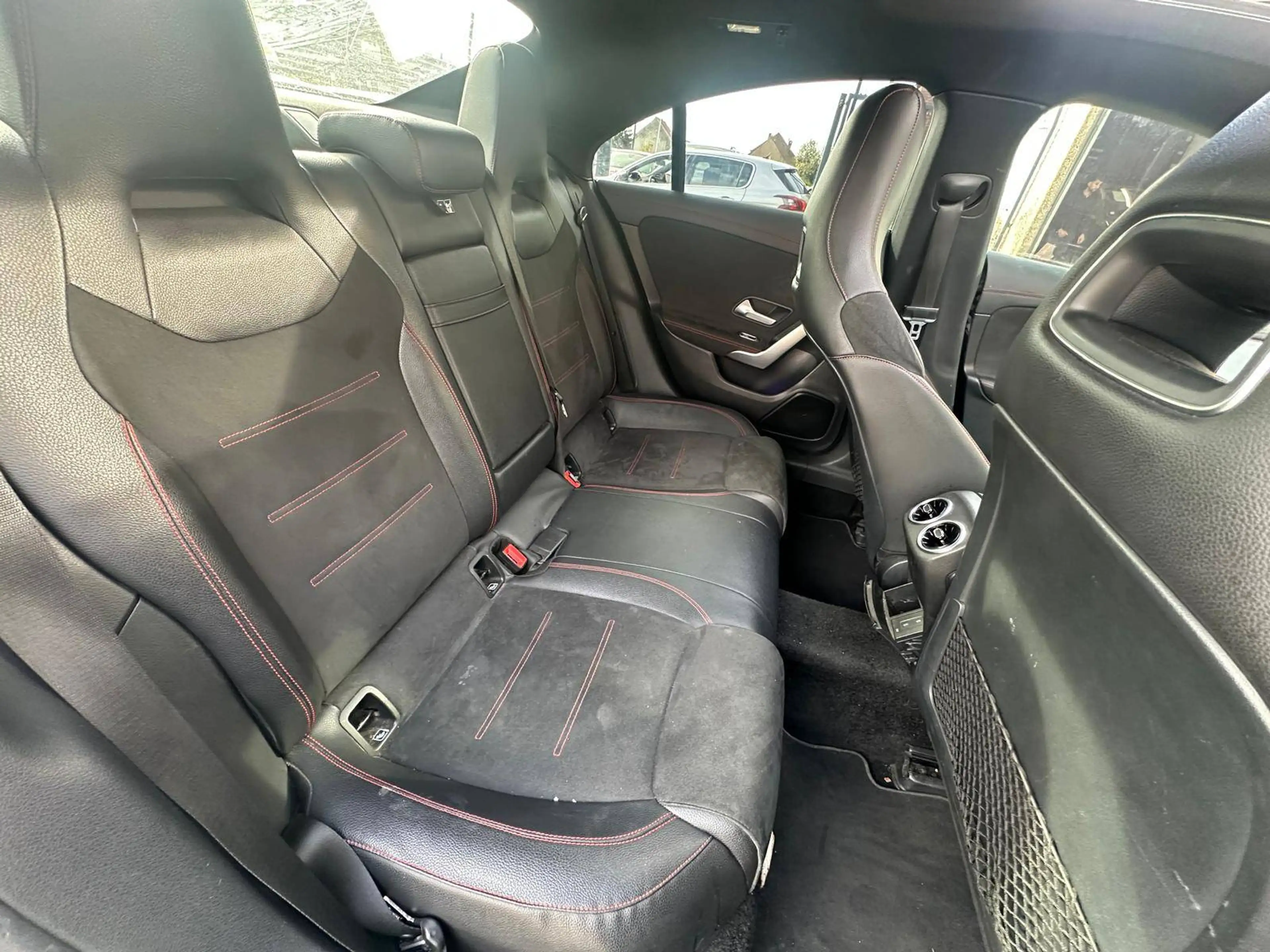 Mercedes-Benz CLA 180 CLA 180 Pack AMG/TOIT OUVRANT/CAMERA/PACK NIGHT — photo 7