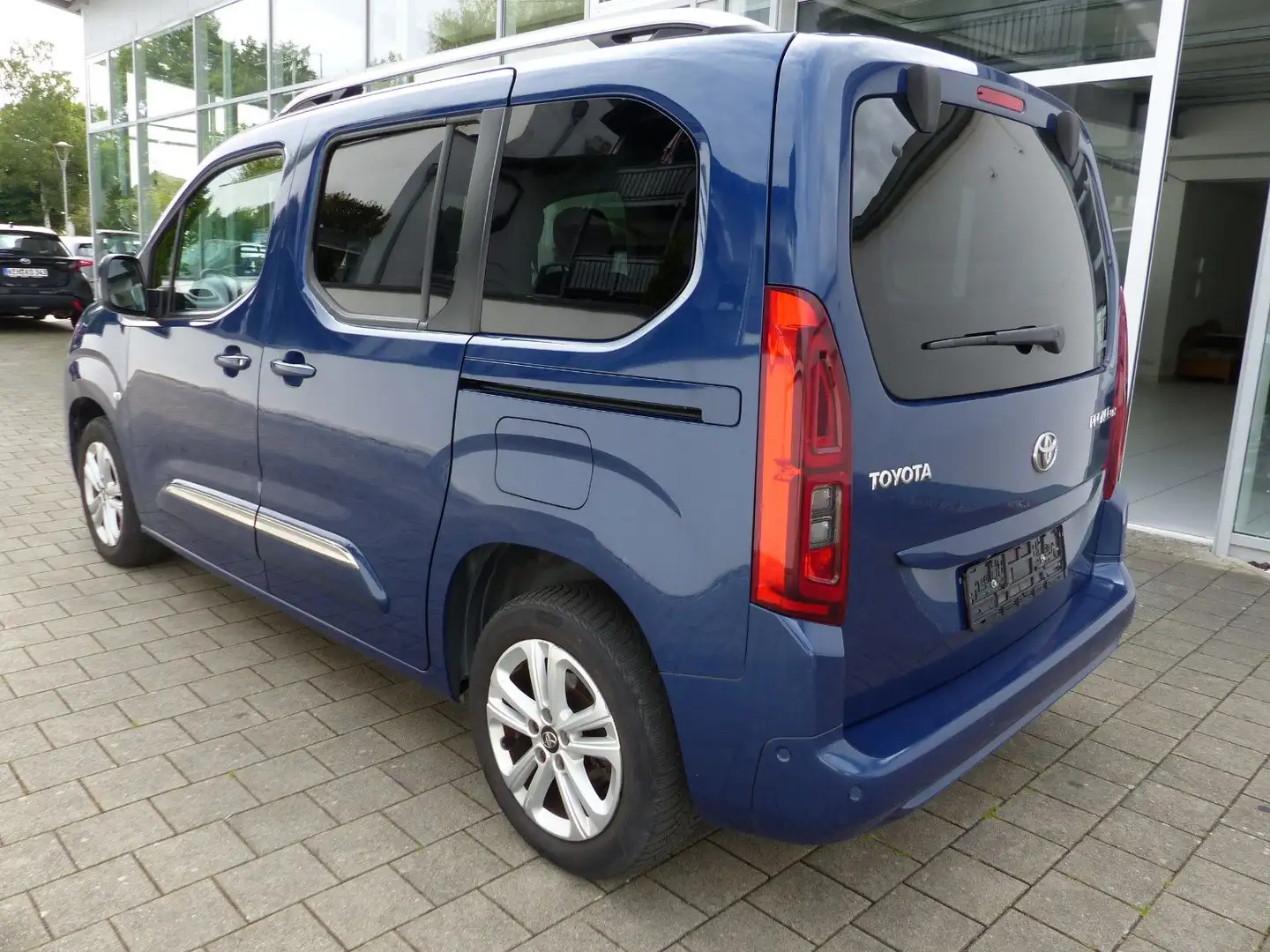 Toyota Proace Verso 1.2 L1 Team D Comfortpaket SHZ Bleu - 2