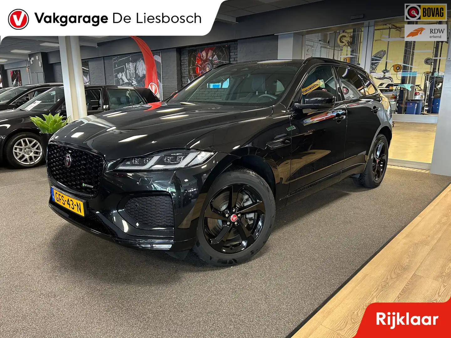 Jaguar F-Pace 2.0 P400e PHEV R-Dynamic S Black Edition| Meridian Zwart - 1