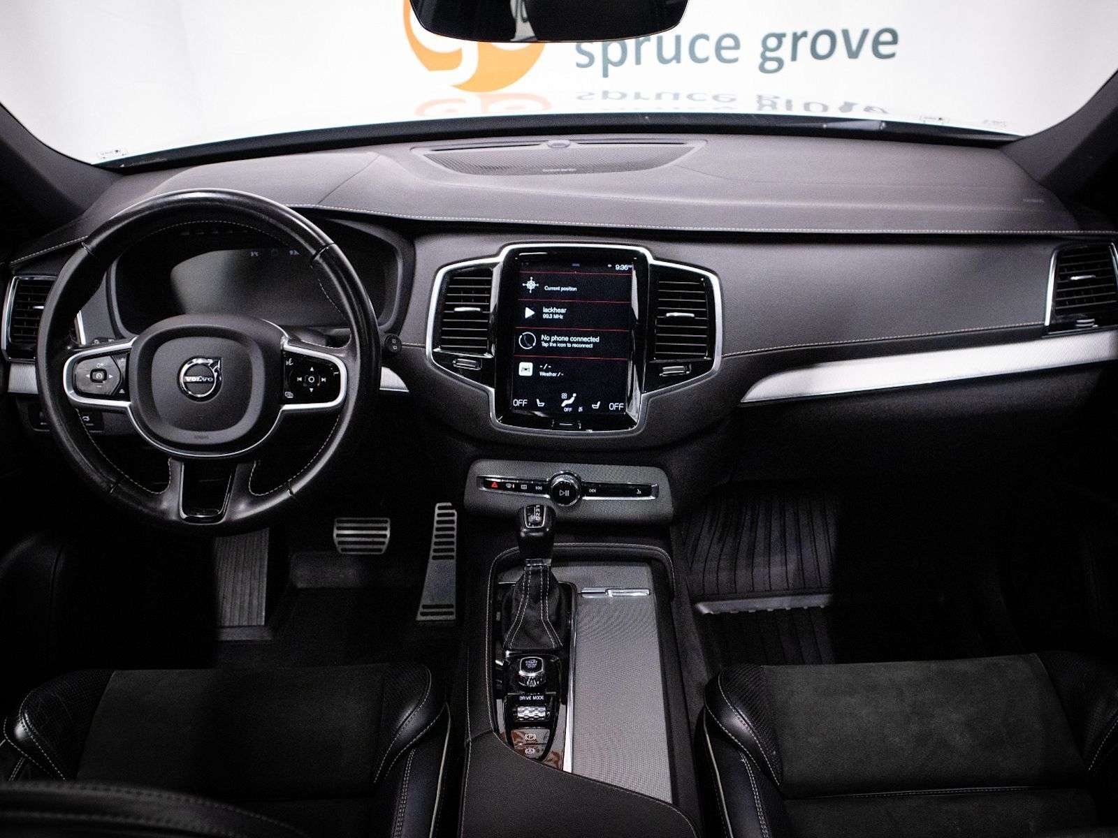 2021 Volvo XC90 R-Design: AWD, Panoramic Moonroof, Front/Rear Heat thumb 18
