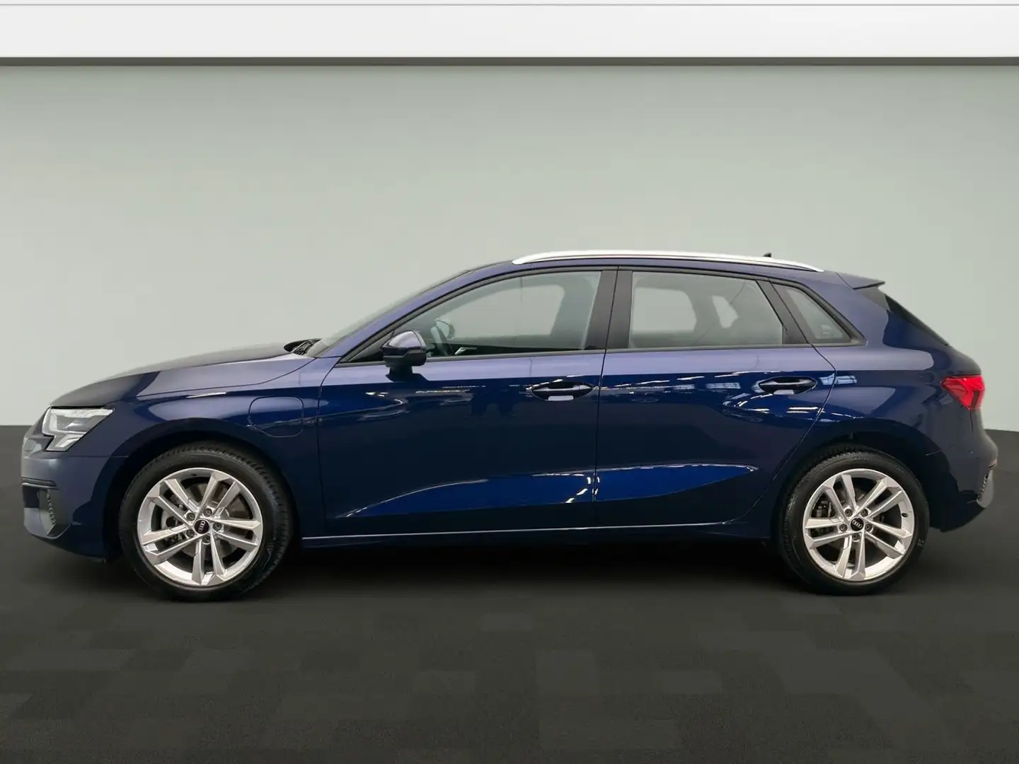 Audi A3 40 TFSIe S tro*HUD*LED*Virtual*Navi Blau - 2