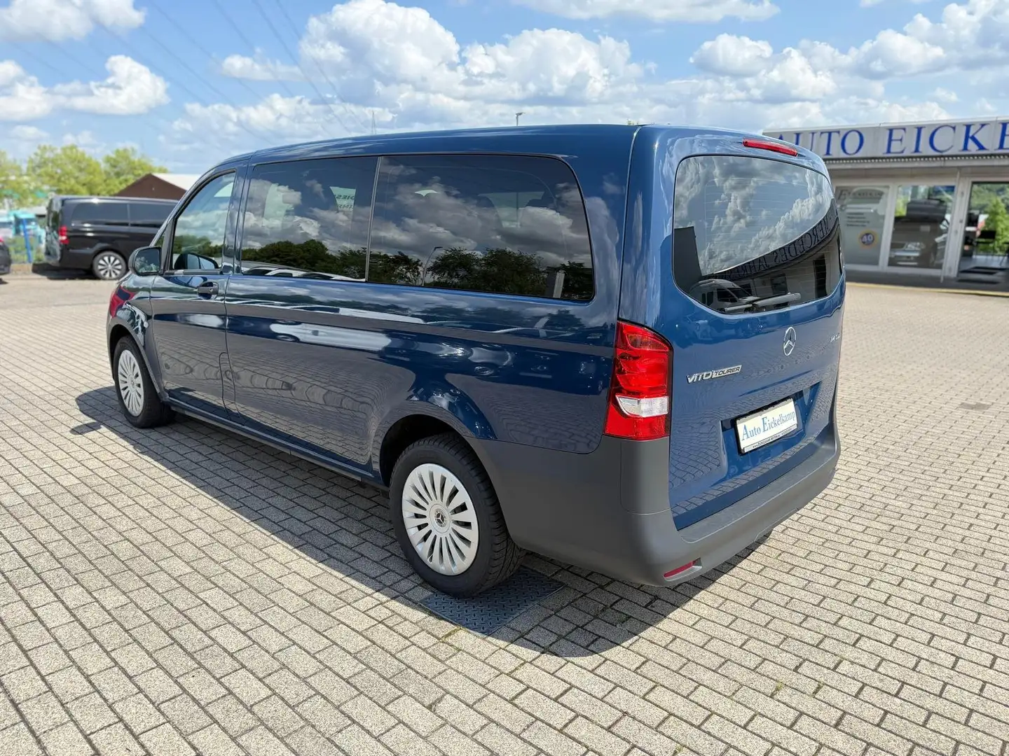 Mercedes-Benz Vito 114 BT 9G Tourer Pro lang NAVI RFK KLIMA 8-SITZER Bleu - 2