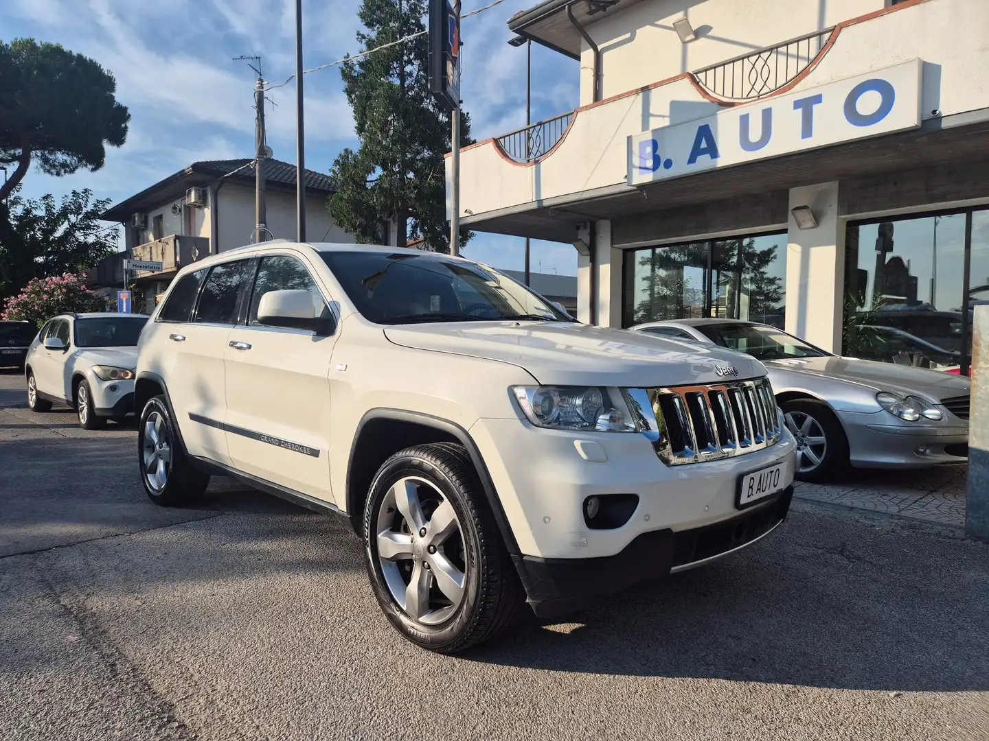 Jeep Grand Cherokee Grand Cherokee IV 2011 3.0 crd Overland auto Bianco - 1