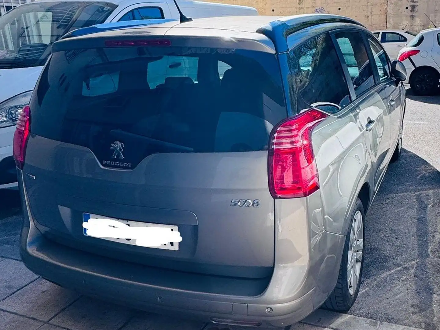 Peugeot 5008 5008 1.2 PureTech S Gris - 2