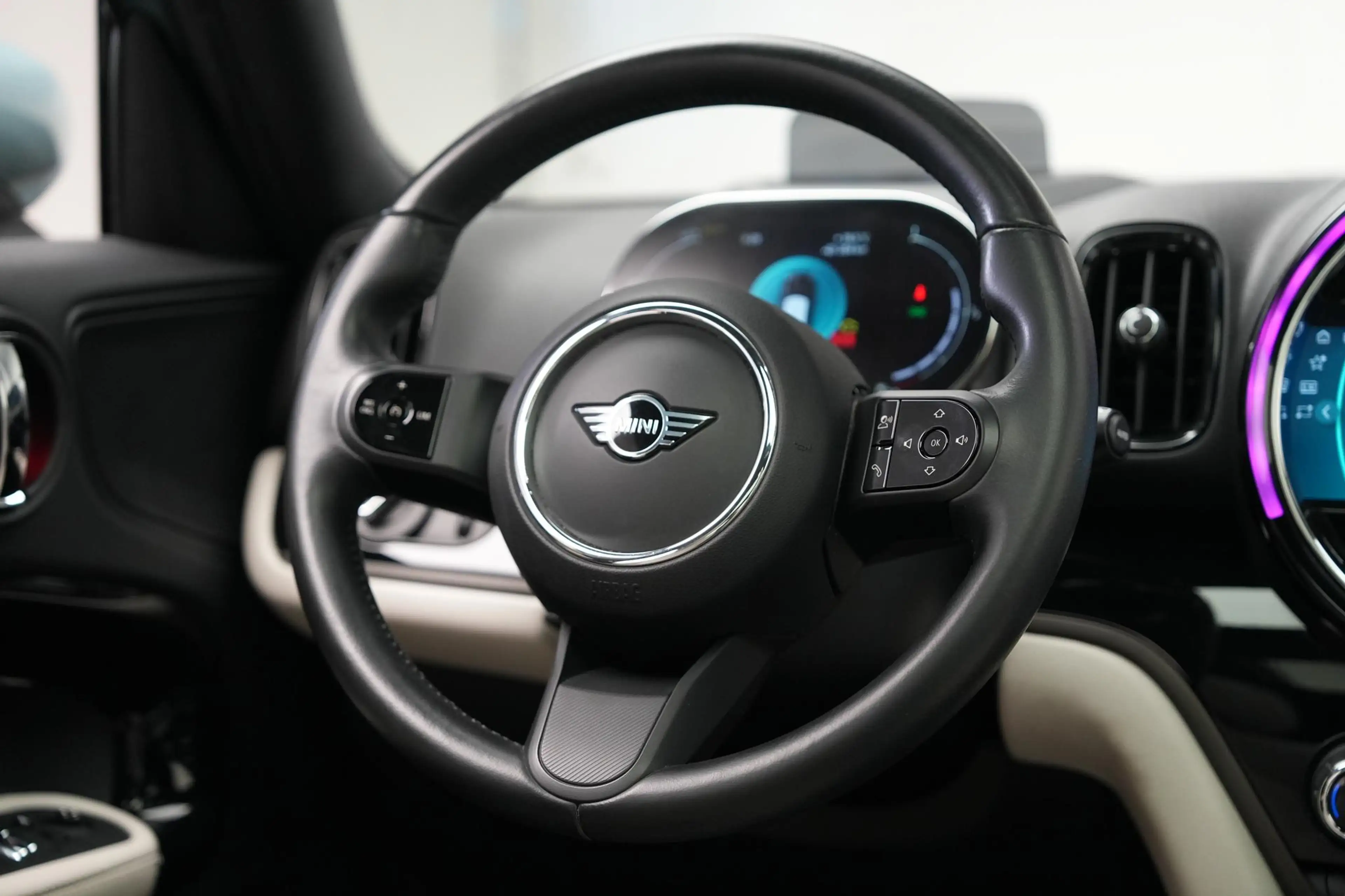 MINI Cooper SE Countryman 1.5 ALL4 | Panorama | Chester | Camera — photo 19