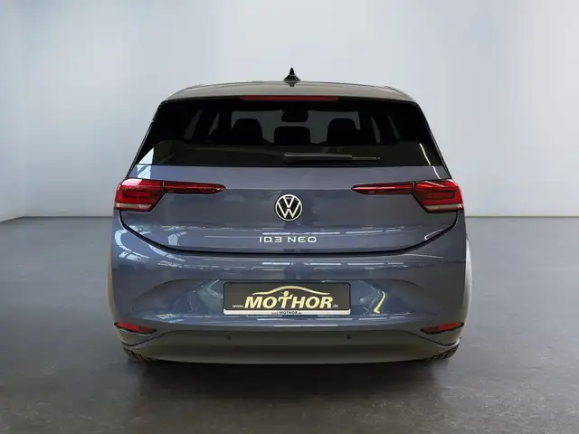 Volkswagen Id.3 view 5