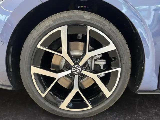 Volkswagen Id.3 view 15