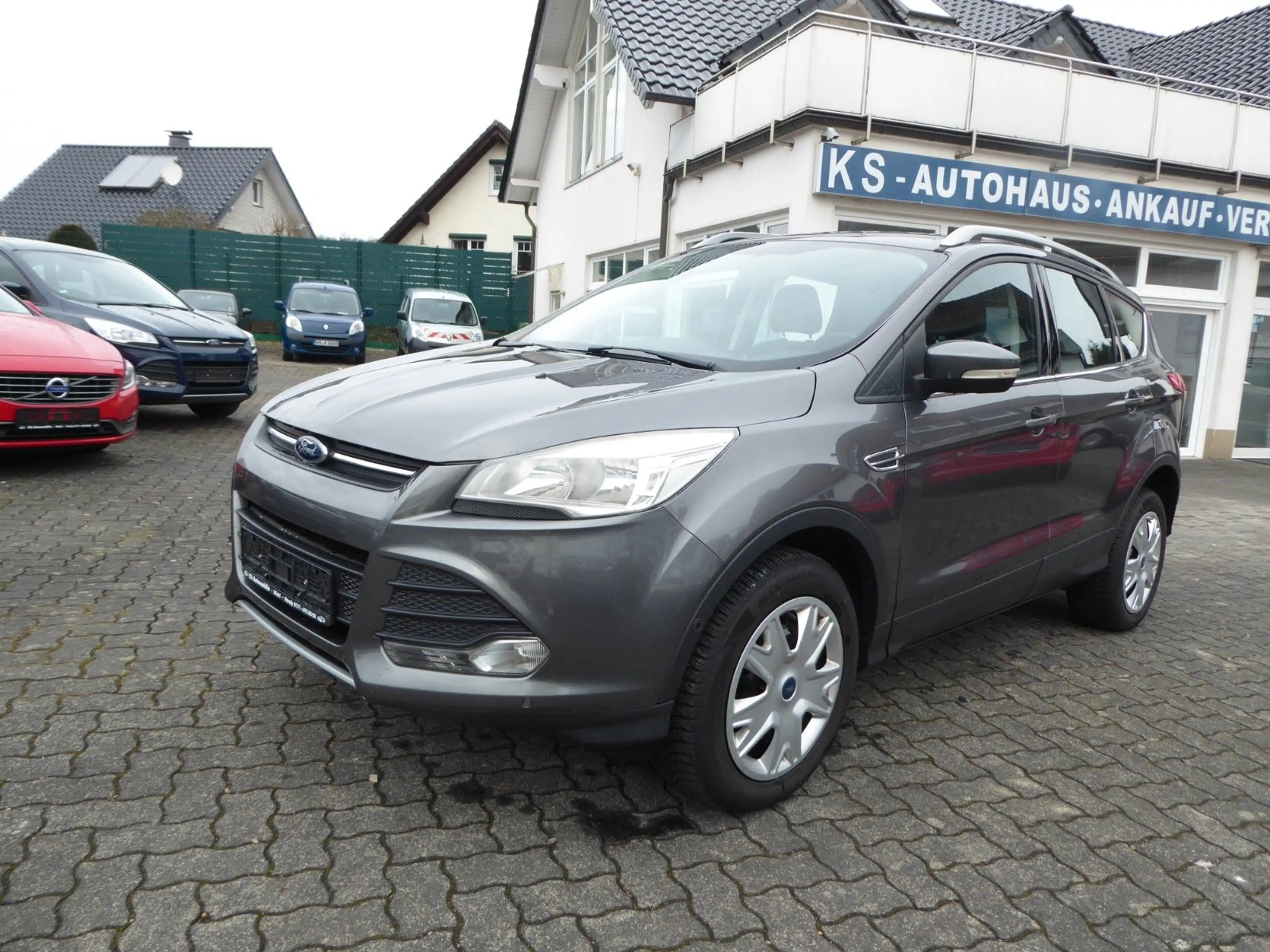 Ford Kuga Trend — photo 10