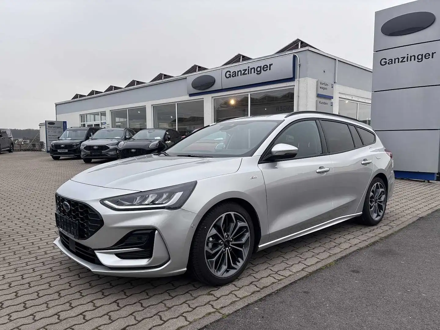 Ford Focus ST-LINE X Turnier Autom, NP44.188+AHK+NAVI+DAB+ACC Argent - 1