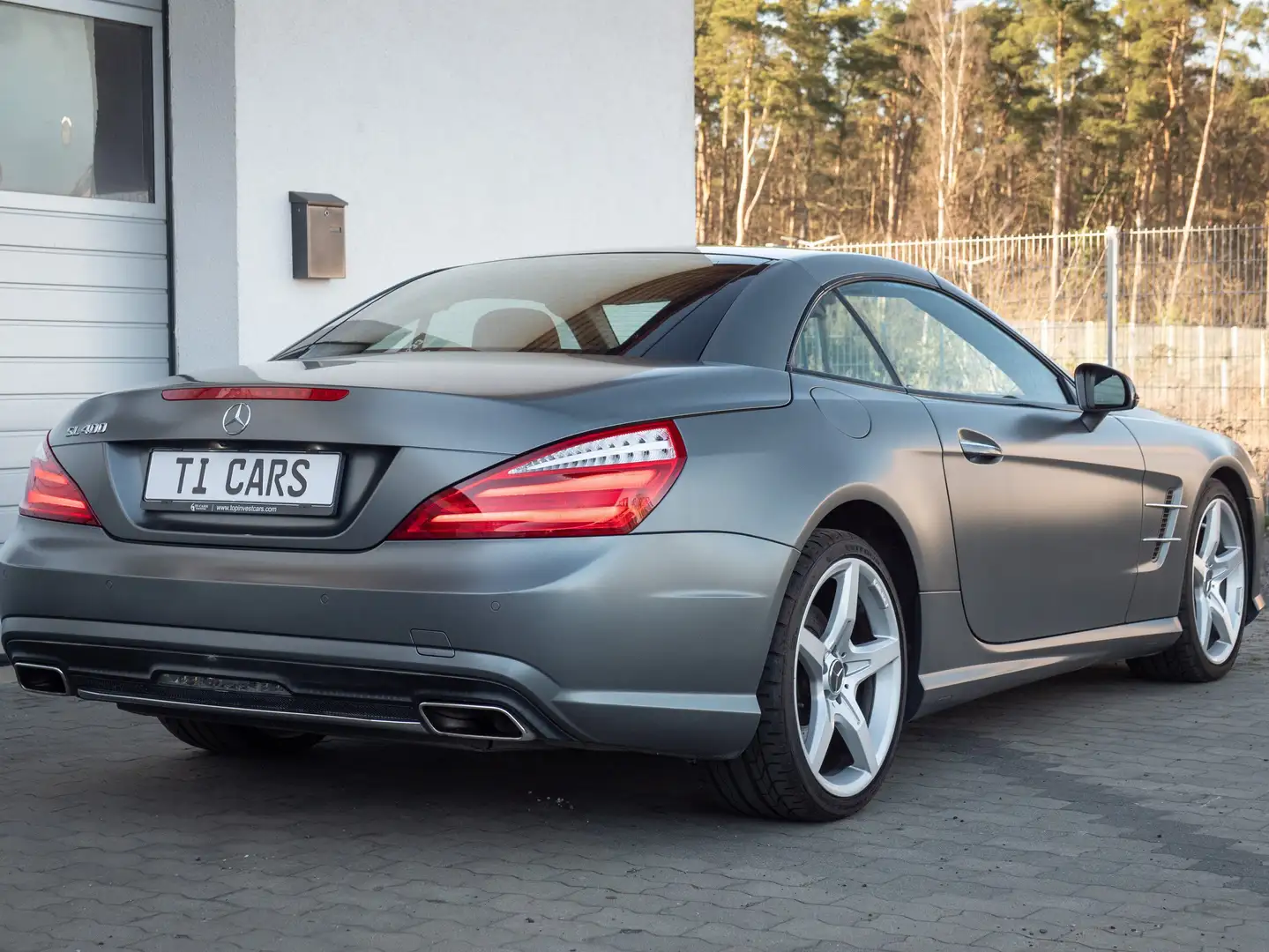 Mercedes-Benz SL 400 7G-TRONIC Срібний - 2