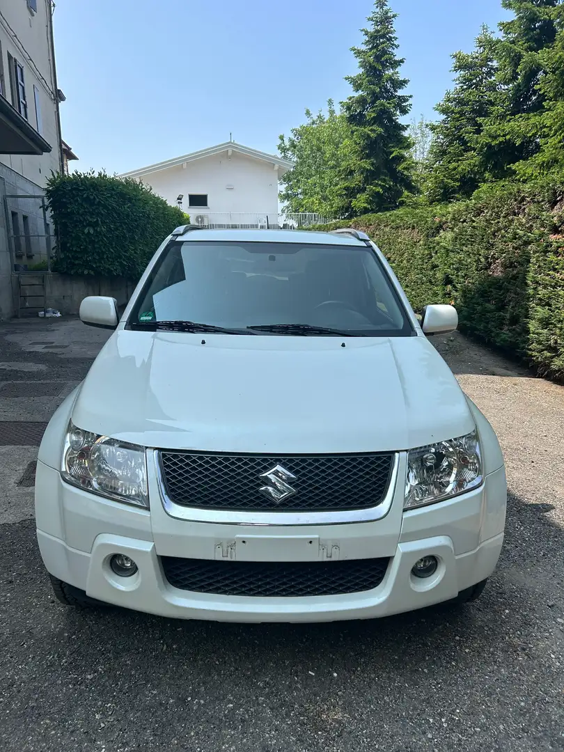 Suzuki Grand Vitara 1600 benzina Bianco - 1