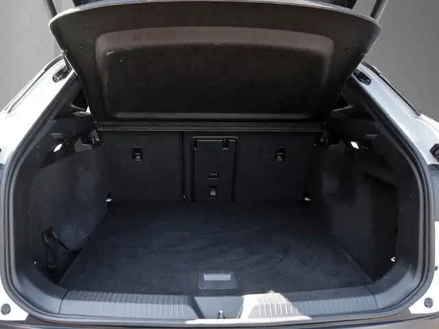 Volkswagen Id.4 view 7