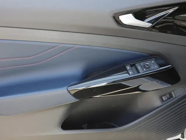 Volkswagen Id.4 view 17