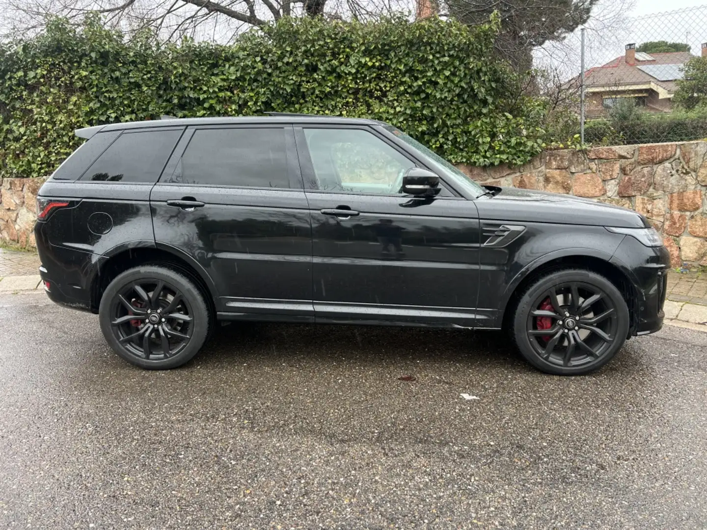 Land Rover Range Rover Sport 5.0 V8 SC SVR Aut. Negro - 1