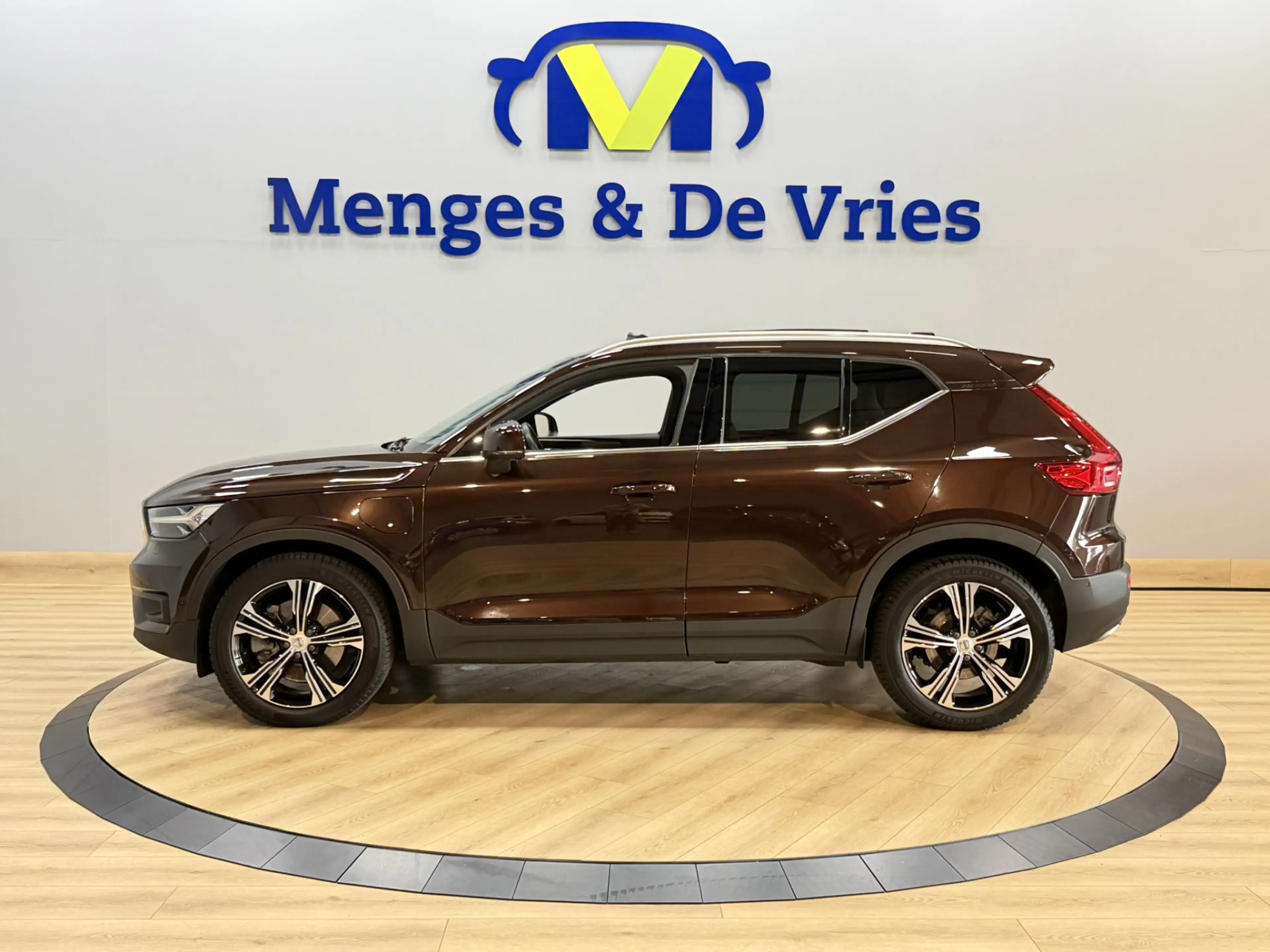 Volvo XC40 1.5 T5 Twin Engine Inscription Airco ECC | Panoram — photo 6