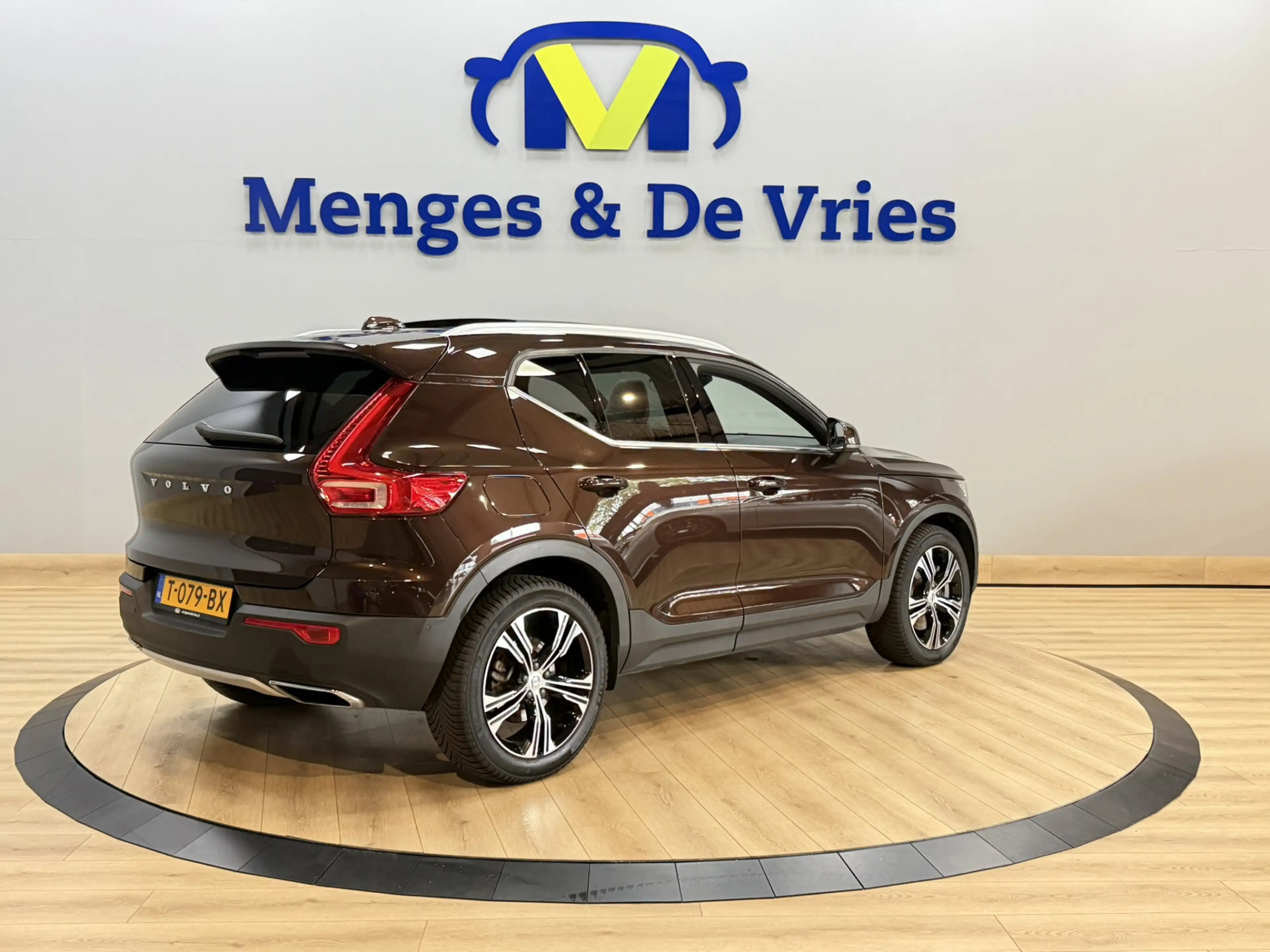 Volvo XC40 1.5 T5 Twin Engine Inscription Airco ECC | Panoram — photo 3