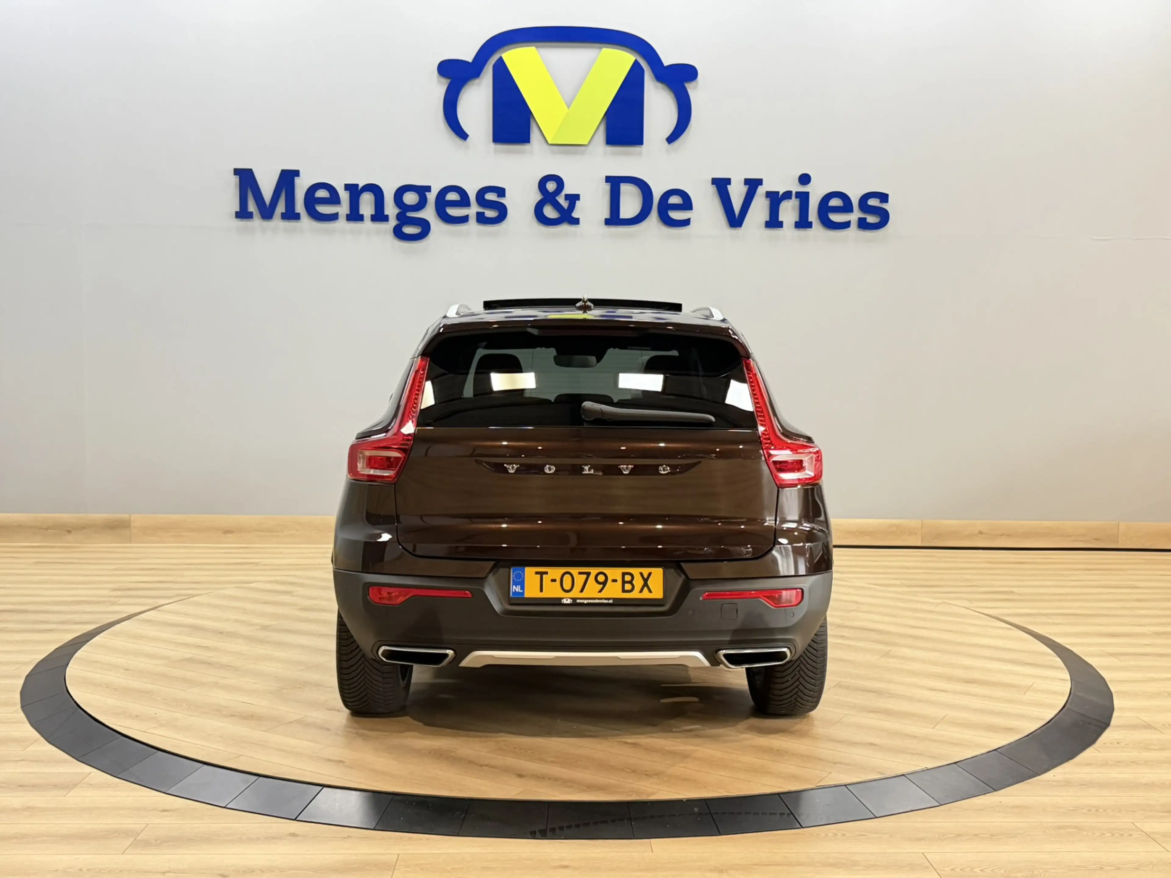 Volvo XC40 1.5 T5 Twin Engine Inscription Airco ECC | Panoram — photo 4