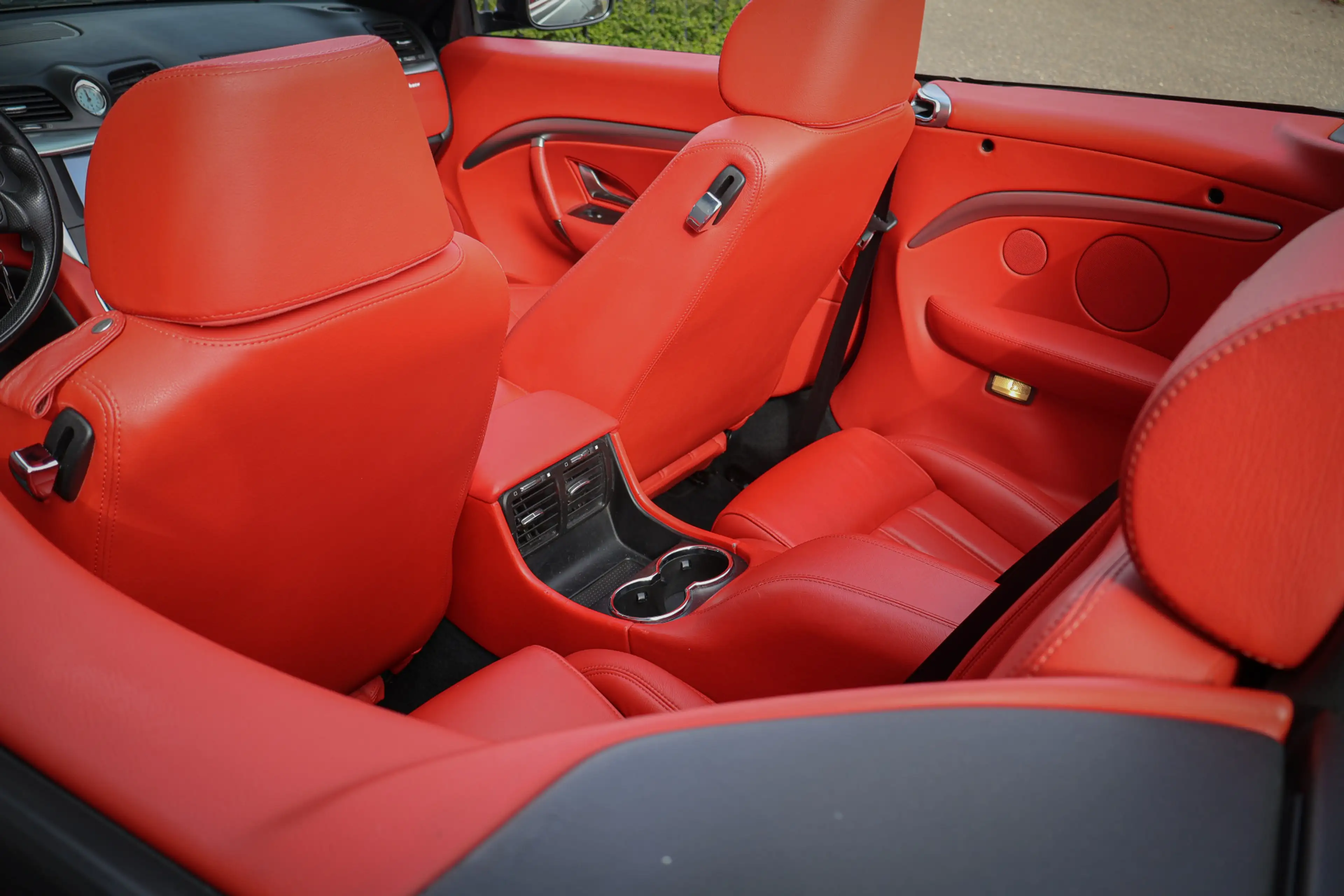 Maserati GranCabrio 4.7 V8 | STOELVERWARMING | CAPRISTO KLEPPENSYSTEEM — photo 18