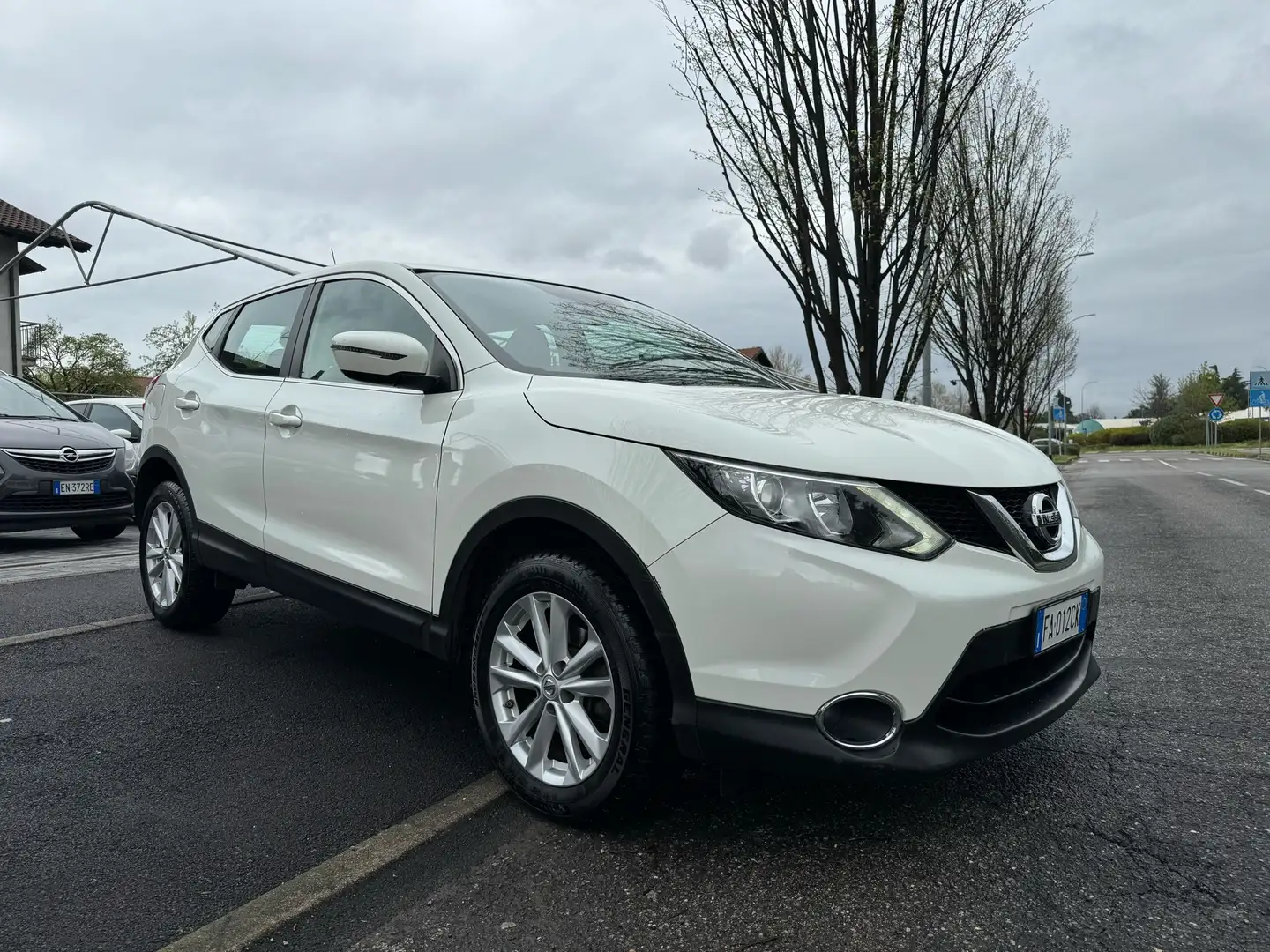 Nissan Qashqai 1.6 DIG-T business 120kw Wit - 1