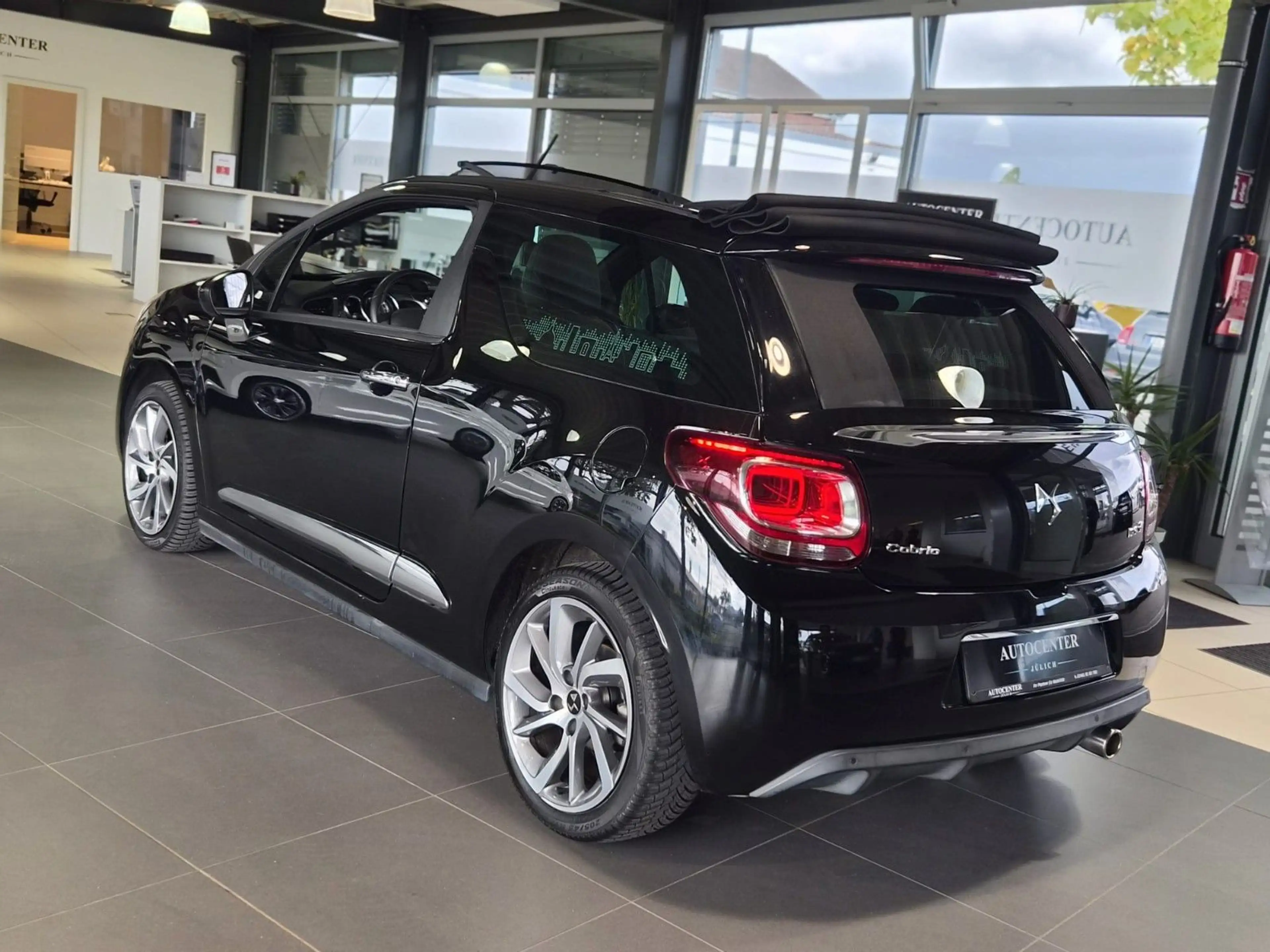 Citroen DS3 Cabrio So Paris* Wenig Km* Allwetterreifen — photo 10