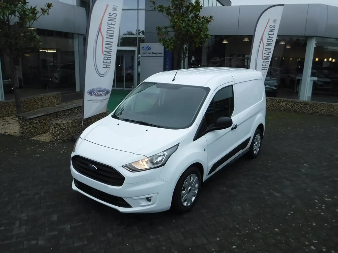 Ford Connect Elekto Белый - 1