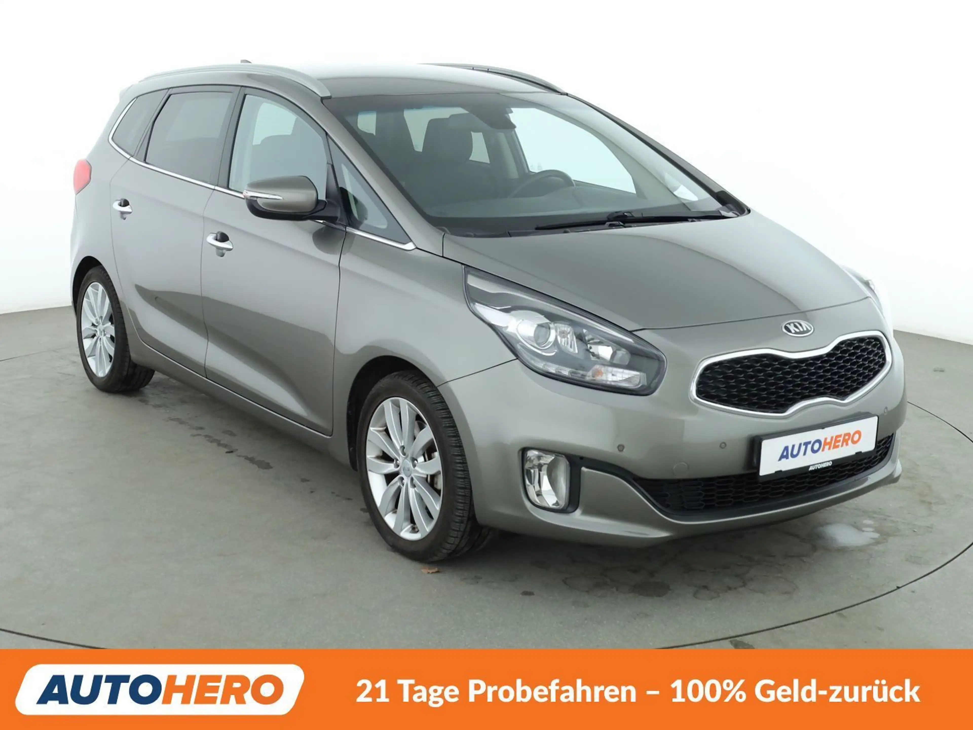 Kia Carens 1.6 GDI UEFA Euro 2016*NAVI*TEMPO*CAM*PDC* — photo 8