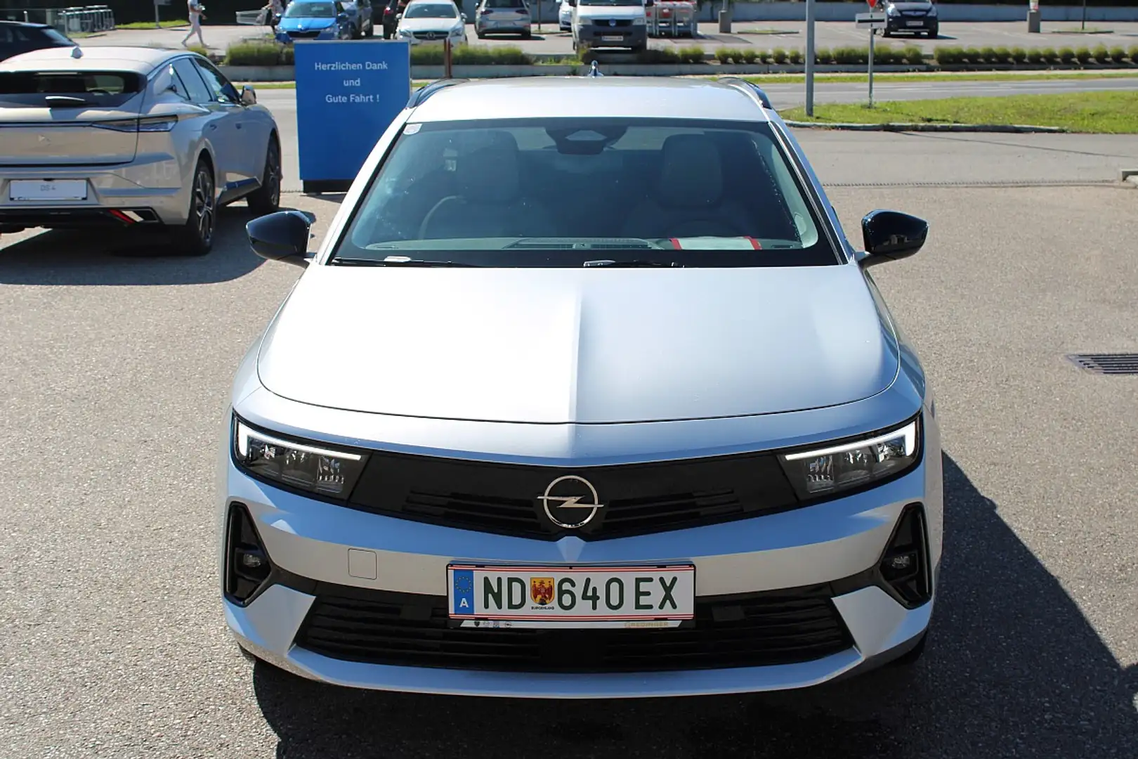 Opel Astra ST Elektro 54kWh Edition Silber - 2