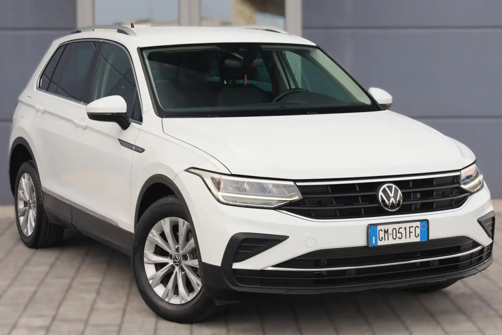Volkswagen Tiguan 2.0 TDI SCR Life Blanc - 1