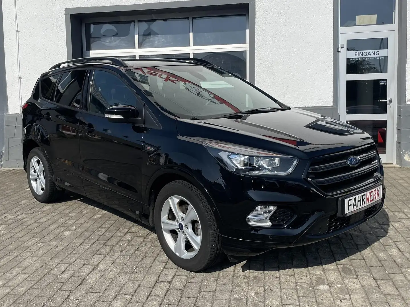 Ford Kuga ST-Line Automatik AHK PDC Kamera TÜV NEU Schwarz - 2