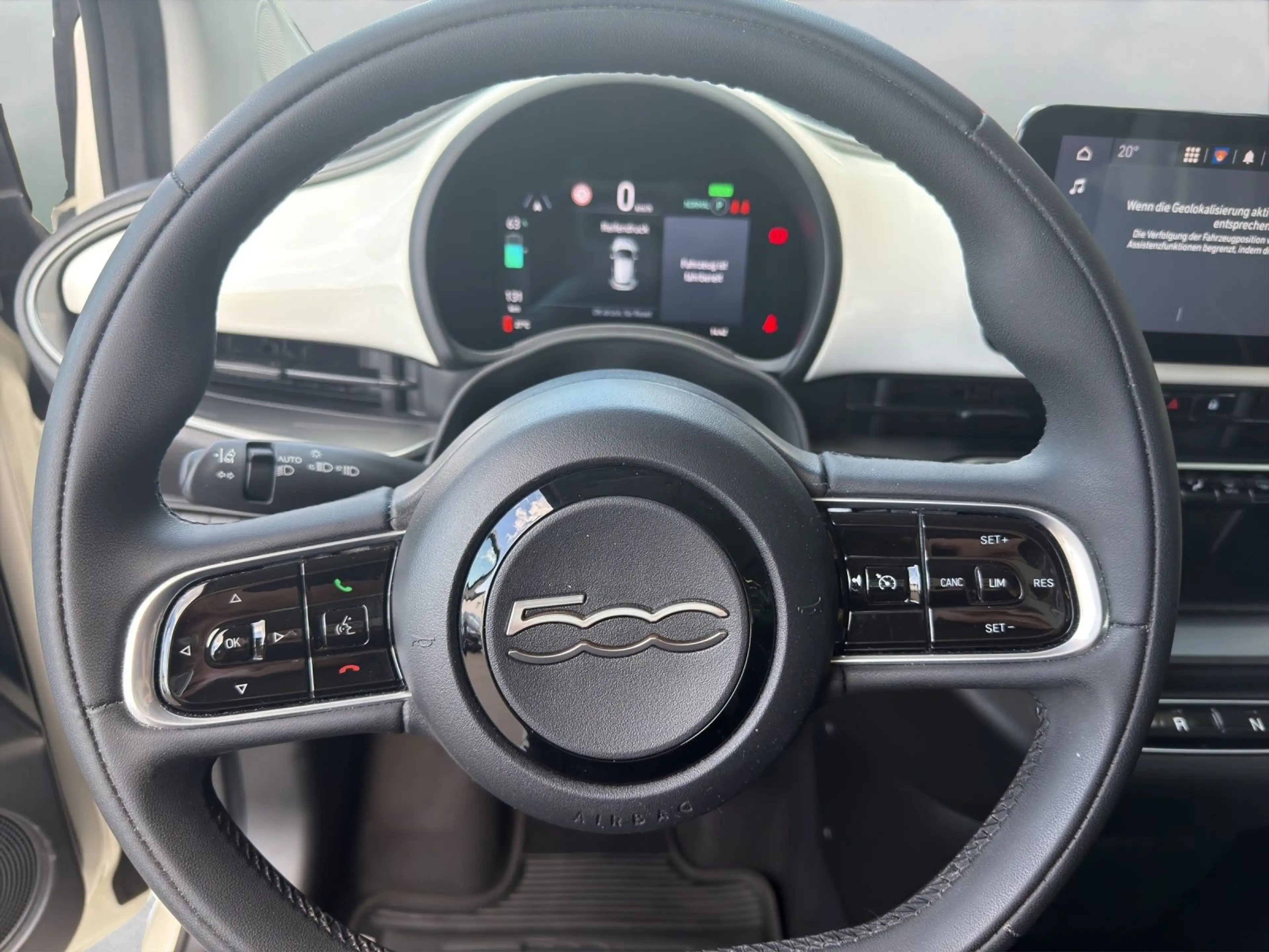 Fiat 500 Neuer 500 MY23 Neuer 500 — photo 11