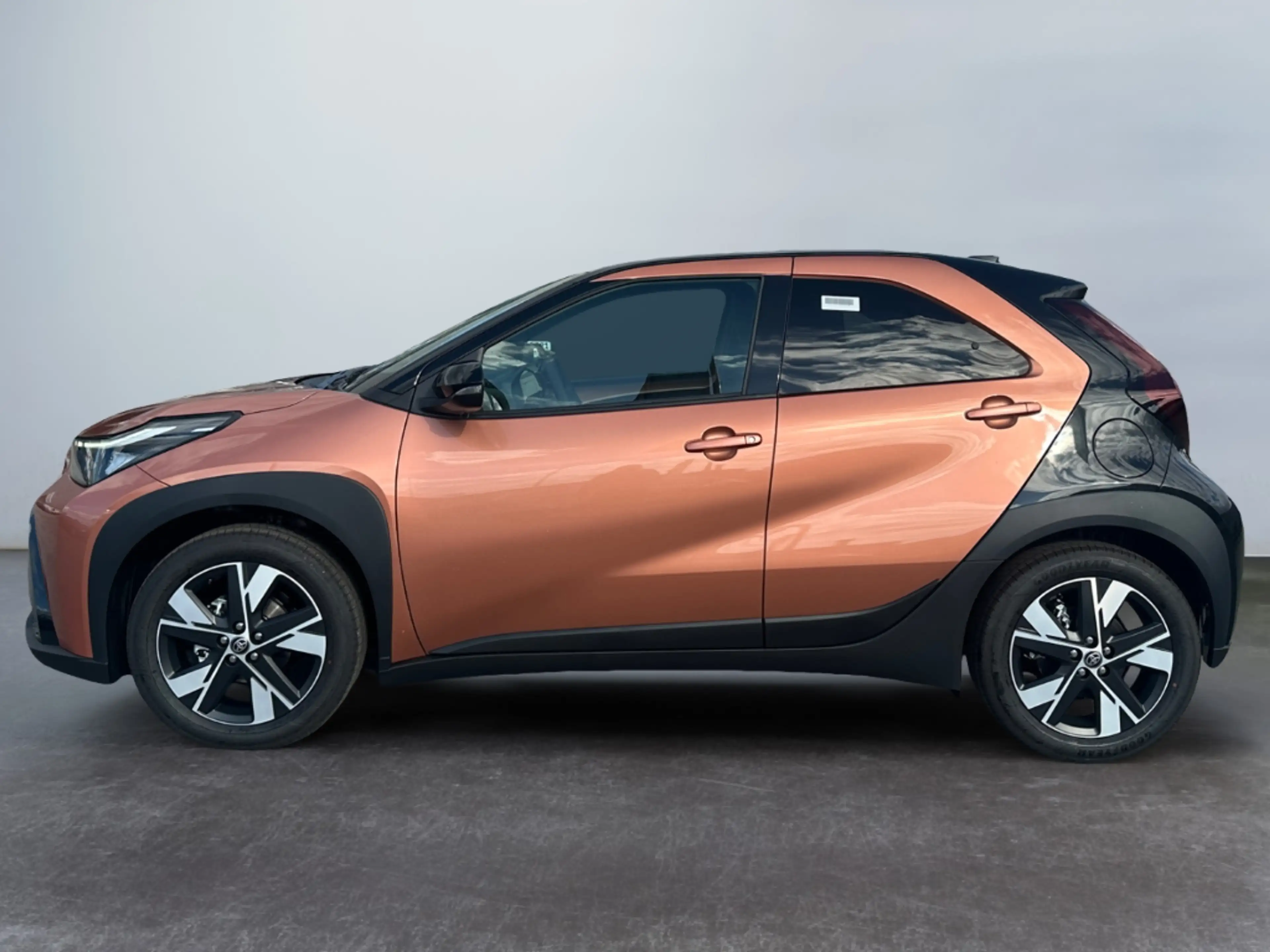 Toyota Aygo X Hybrid *Sitzheizung *Led *CarPlay *Acc — photo 5