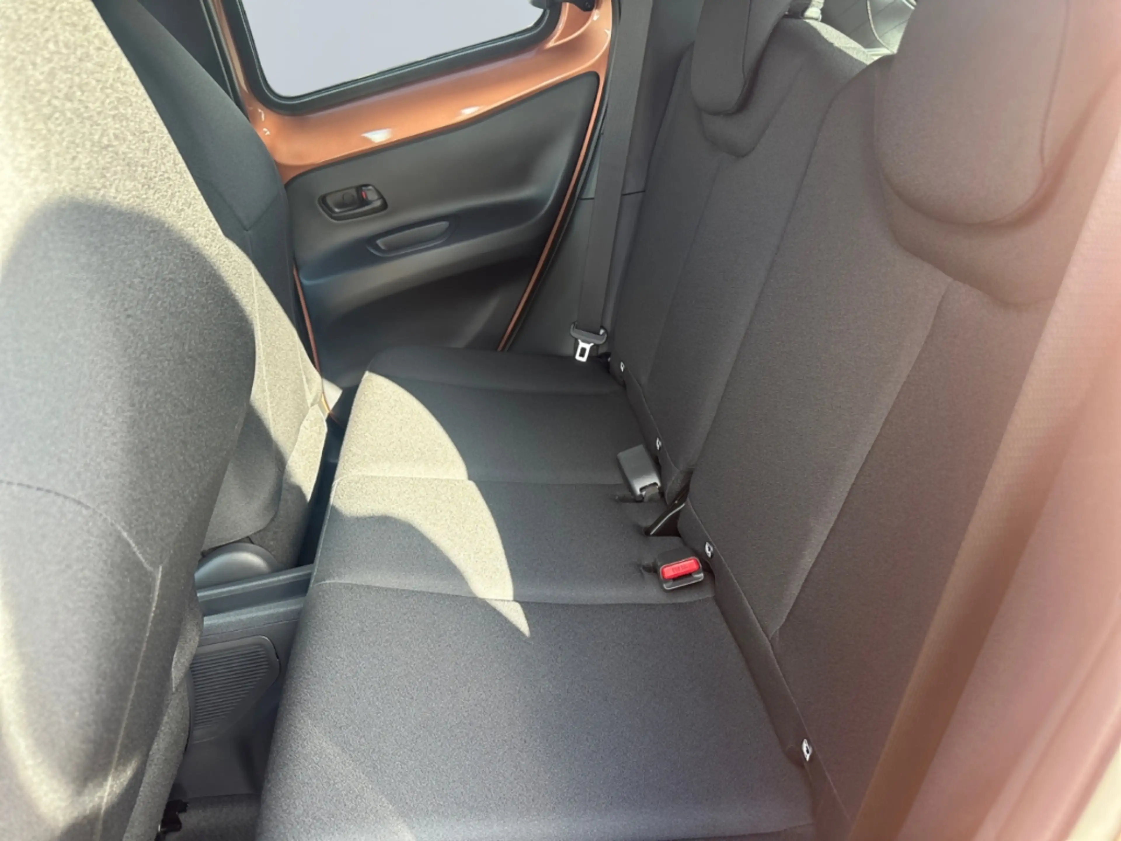 Toyota Aygo X Hybrid *Sitzheizung *Led *CarPlay *Acc — photo 14