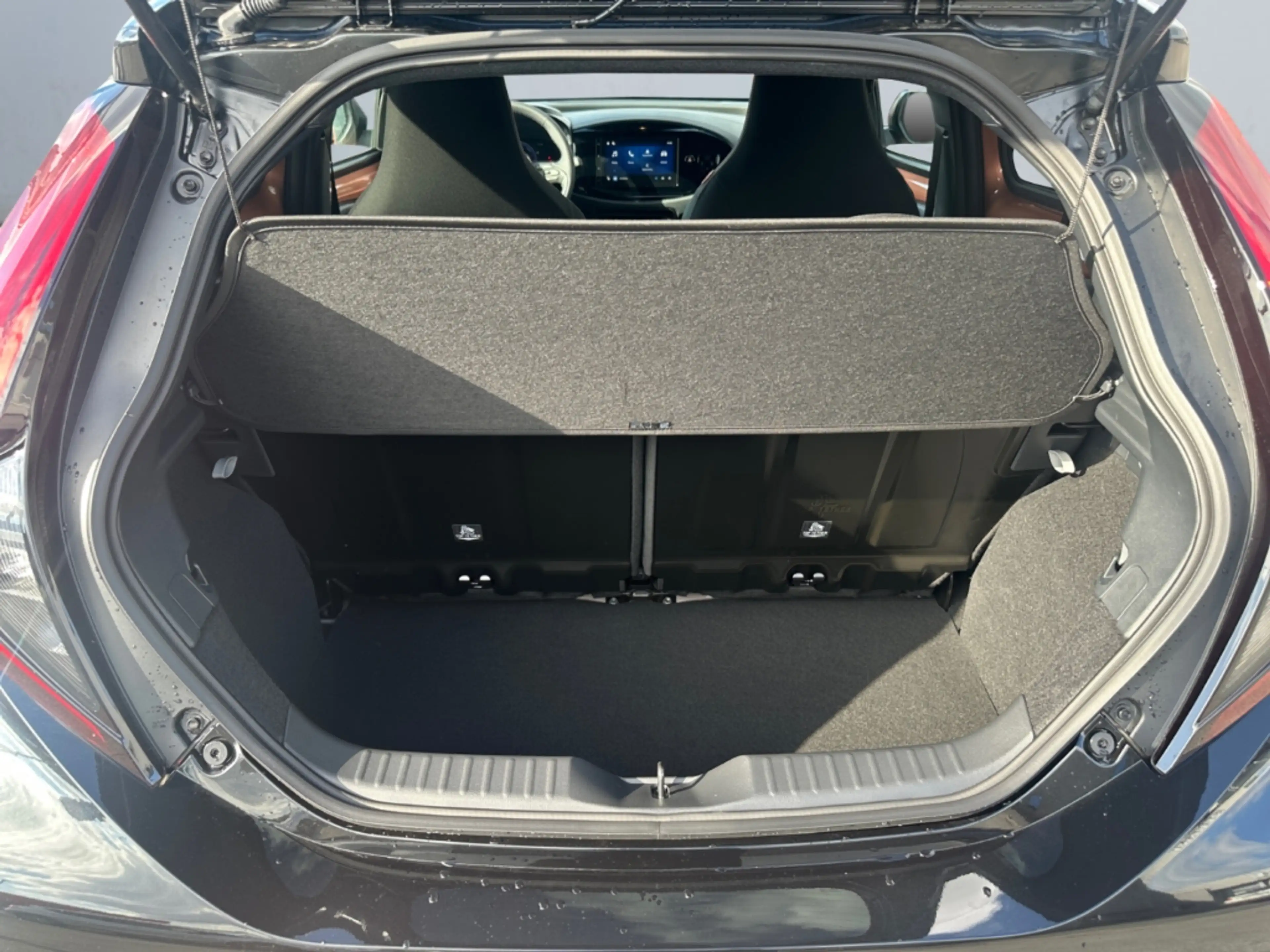 Toyota Aygo X Hybrid *Sitzheizung *Led *CarPlay *Acc — photo 15