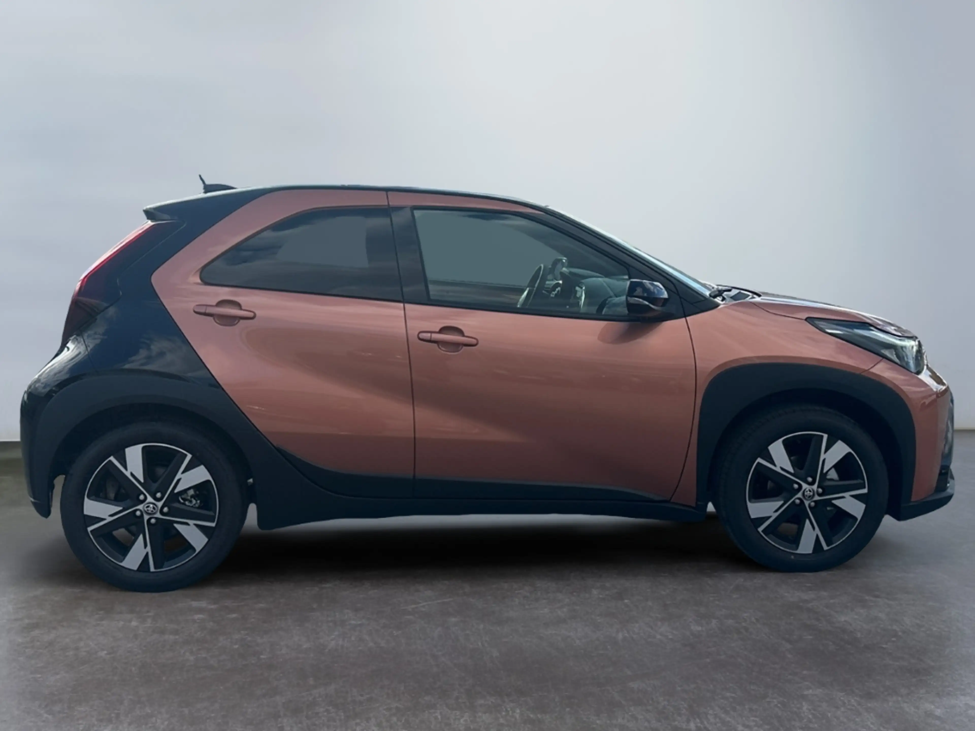 Toyota Aygo X Hybrid *Sitzheizung *Led *CarPlay *Acc — photo 9