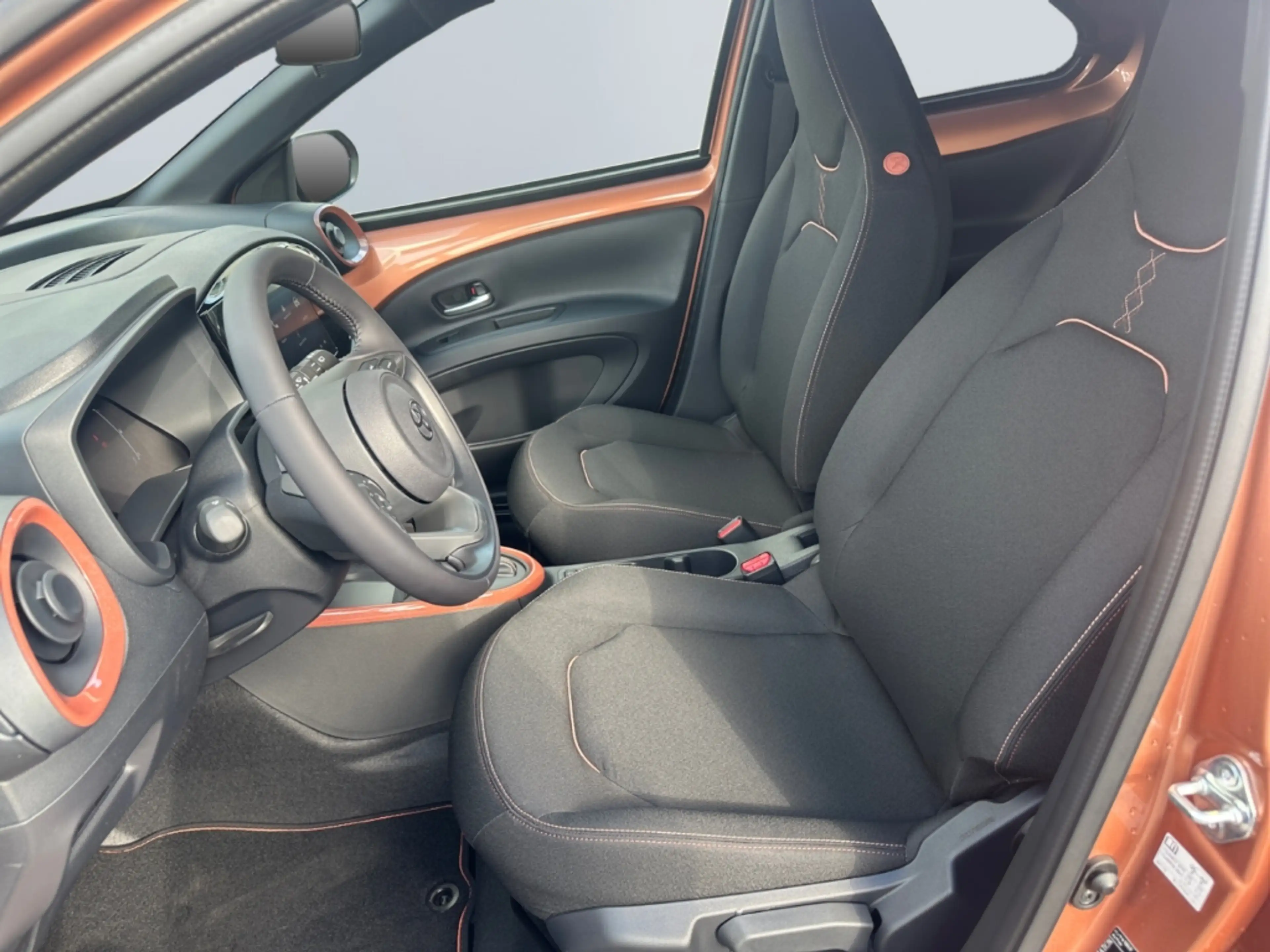 Toyota Aygo X Hybrid *Sitzheizung *Led *CarPlay *Acc — photo 8