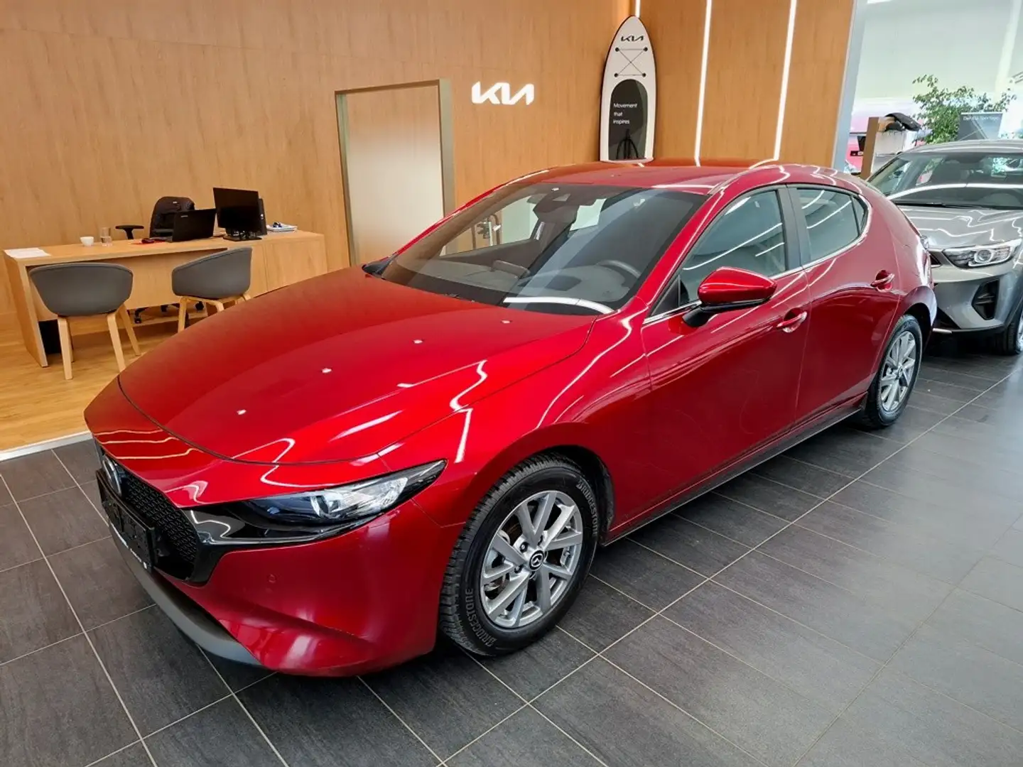 Mazda 3 Mazda3 e-Skyactiv-G122 Comfort+ Rosso - 1