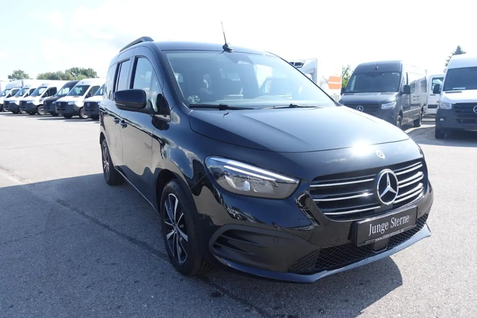 Mercedes-Benz T-Class T 180 d Progressive Edition Kamera LED MBUX10" Zwart - 2