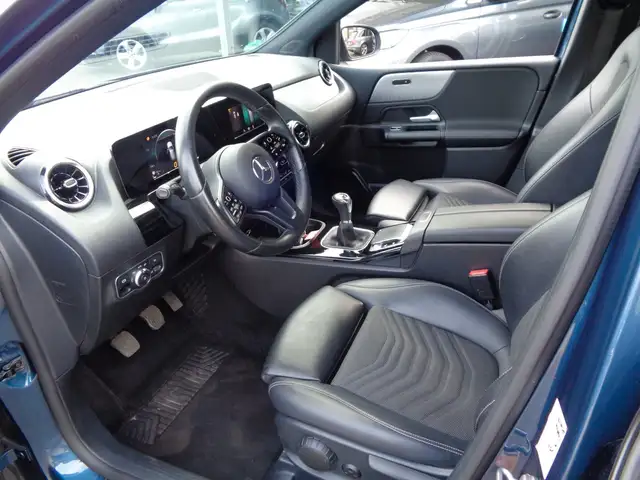 Mercedes-Benz B-Class view 7