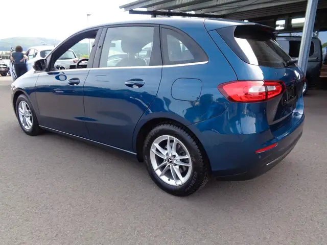 Mercedes-Benz B-Class view 6