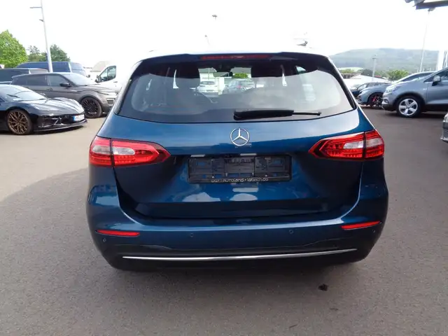 Mercedes-Benz B-Class view 5
